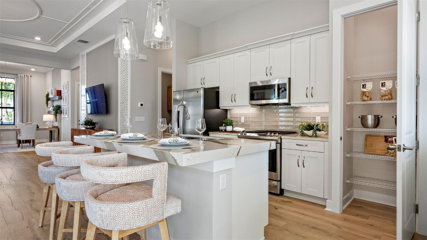 CRESSWIND PALM BEACH - Residential