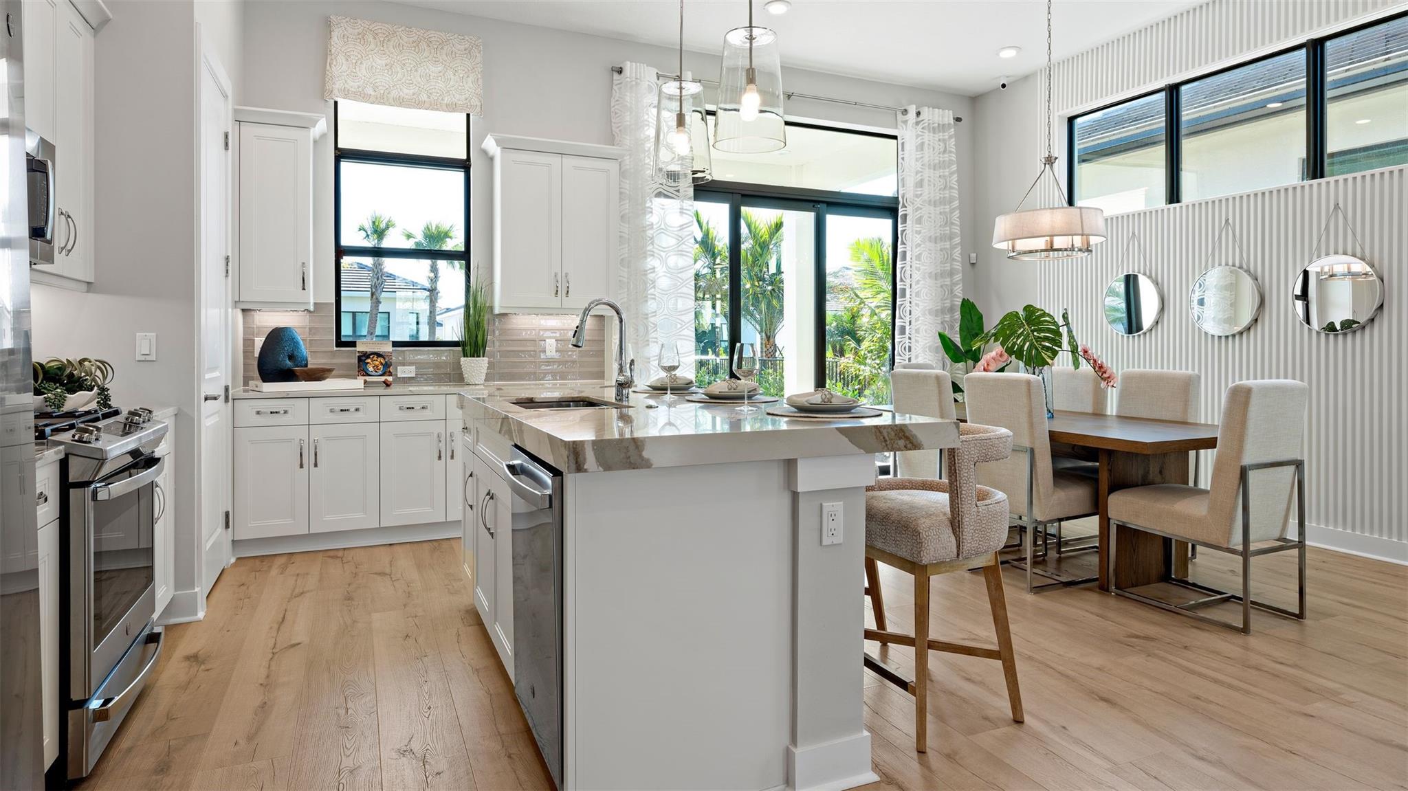 CRESSWIND PALM BEACH - Residential