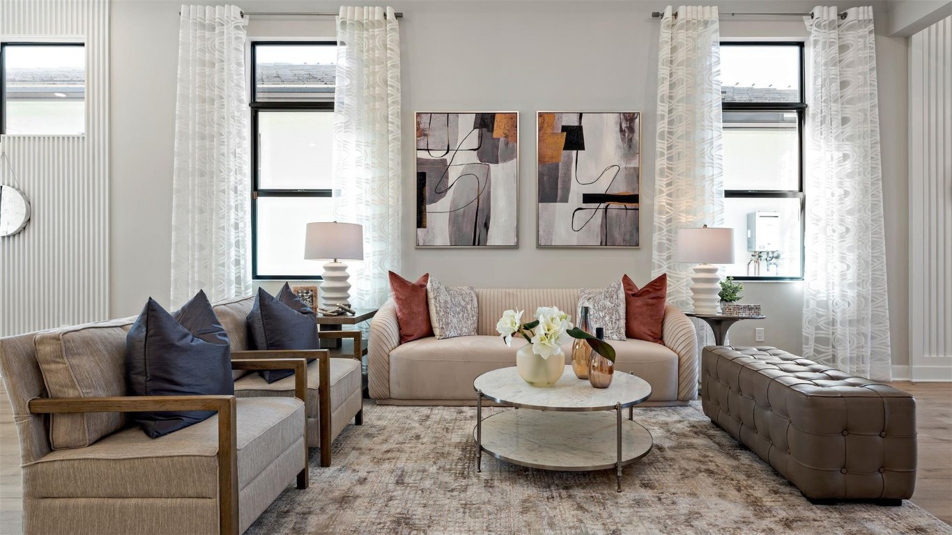 CRESSWIND PALM BEACH - Residential