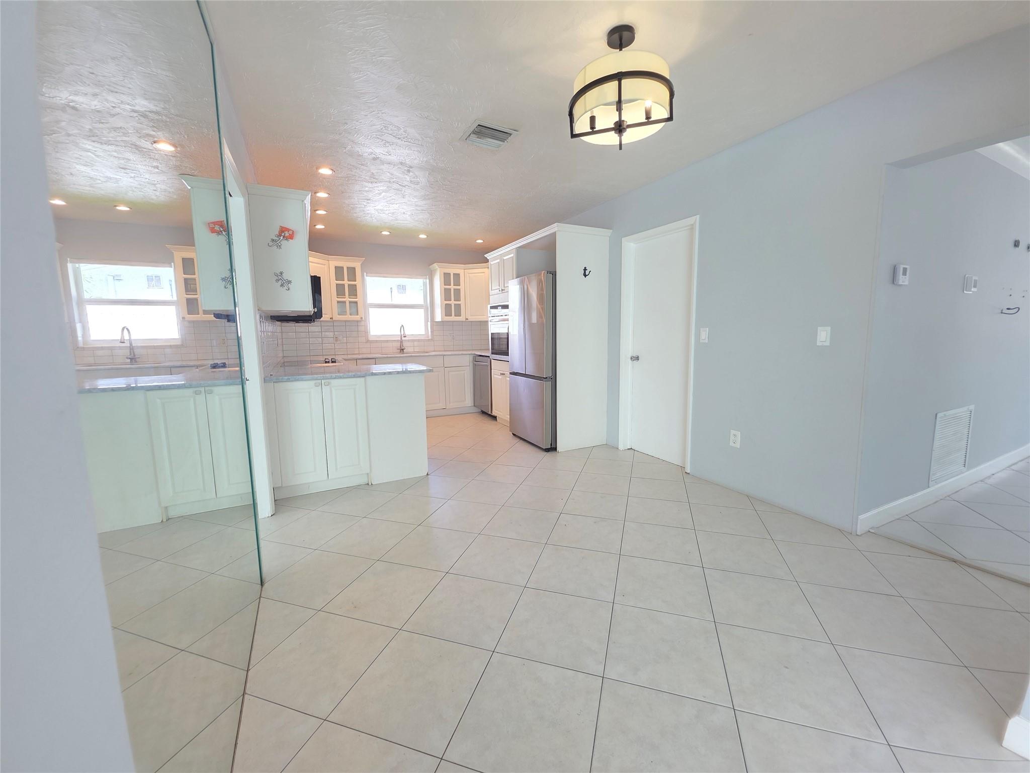 GARDEN ISLES SEC 7 - Residential Lease