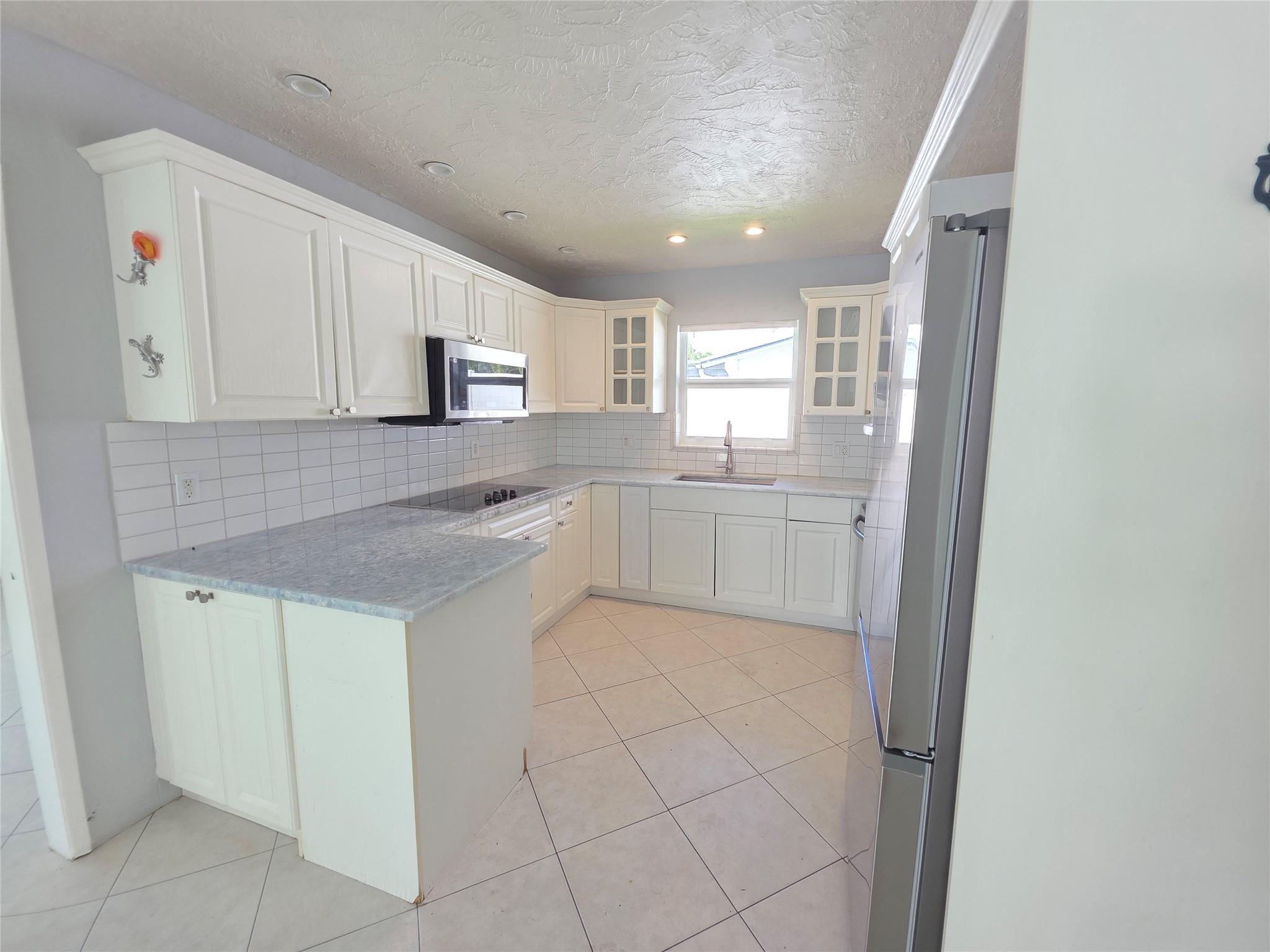 GARDEN ISLES SEC 7 - Residential Lease