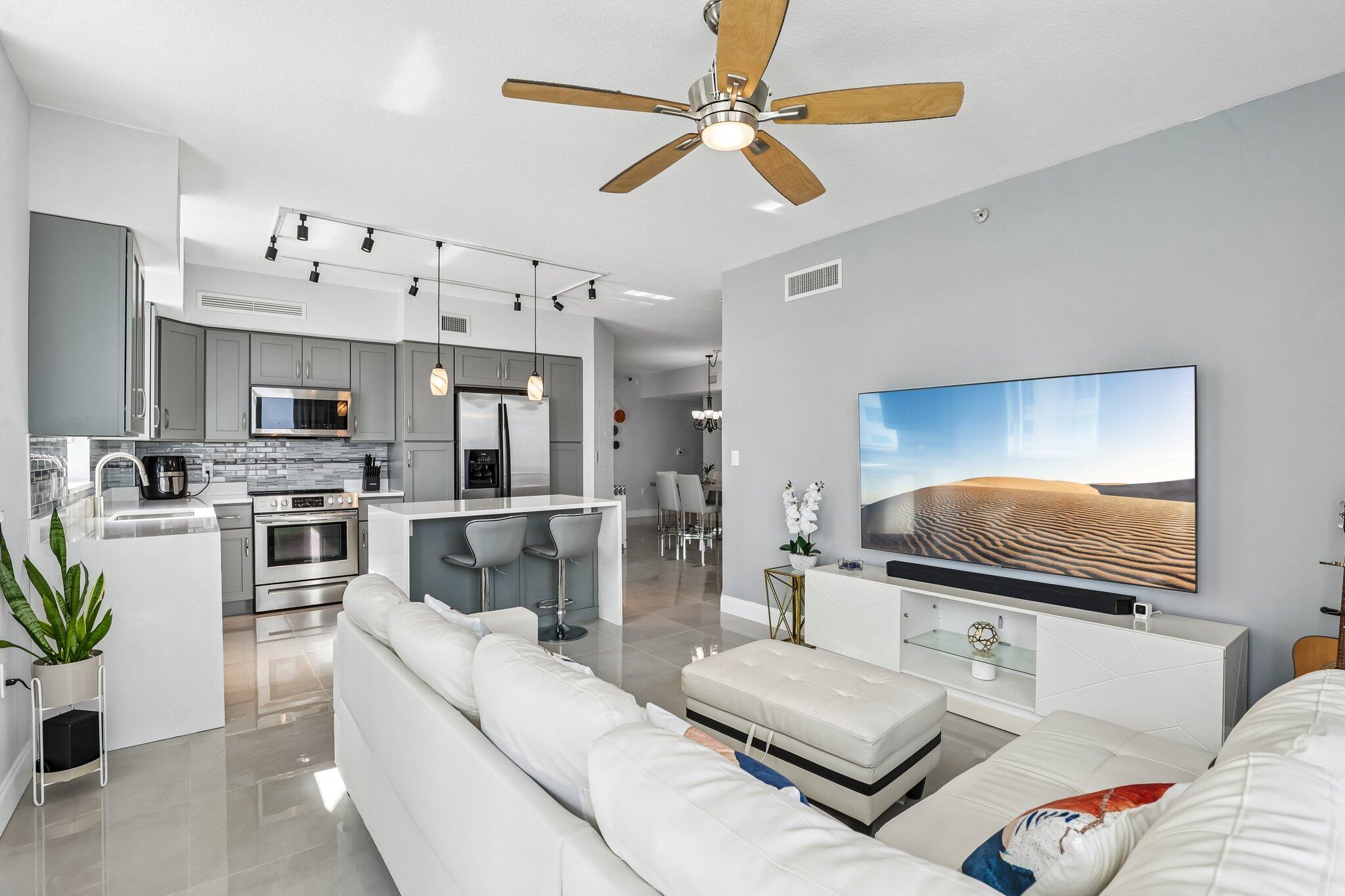 1755 E Hallandale Beach Boulevard 1207 E