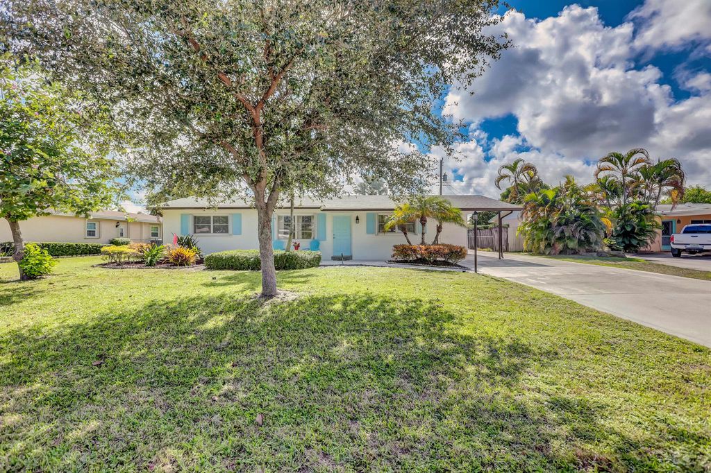 Photo of 2346 N Wallen Drive, West Palm Beach, FL 33410 (MLS # R11125058)