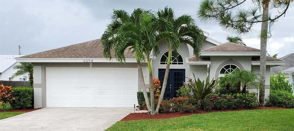 Photo of 6294 Hollywood Street, Jupiter, FL 33458 (MLS # R10873703)