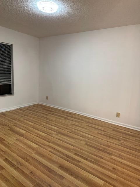 LAKE WINDWOOD CONDO - Residential Lease