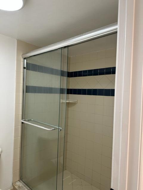 LAKE WINDWOOD CONDO - Residential Lease