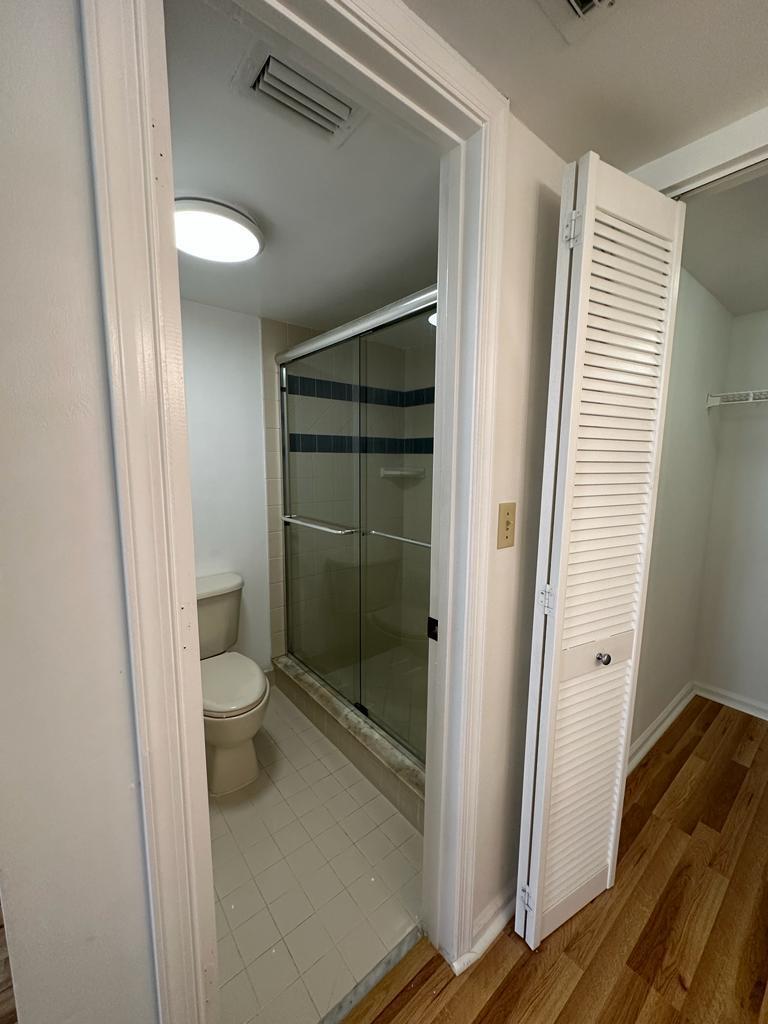 LAKE WINDWOOD CONDO - Residential Lease