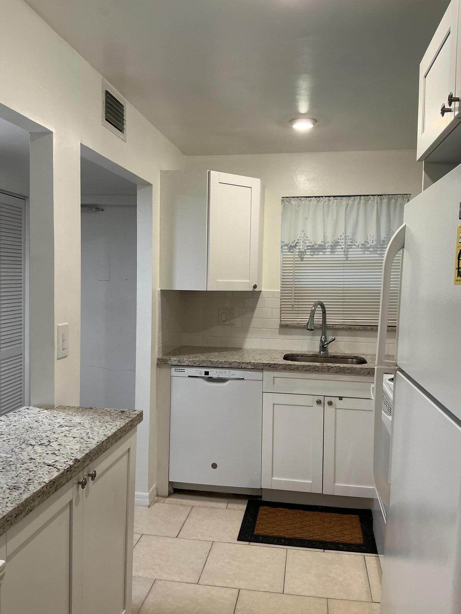8100 SUNRISE LAKES Boulevard 210