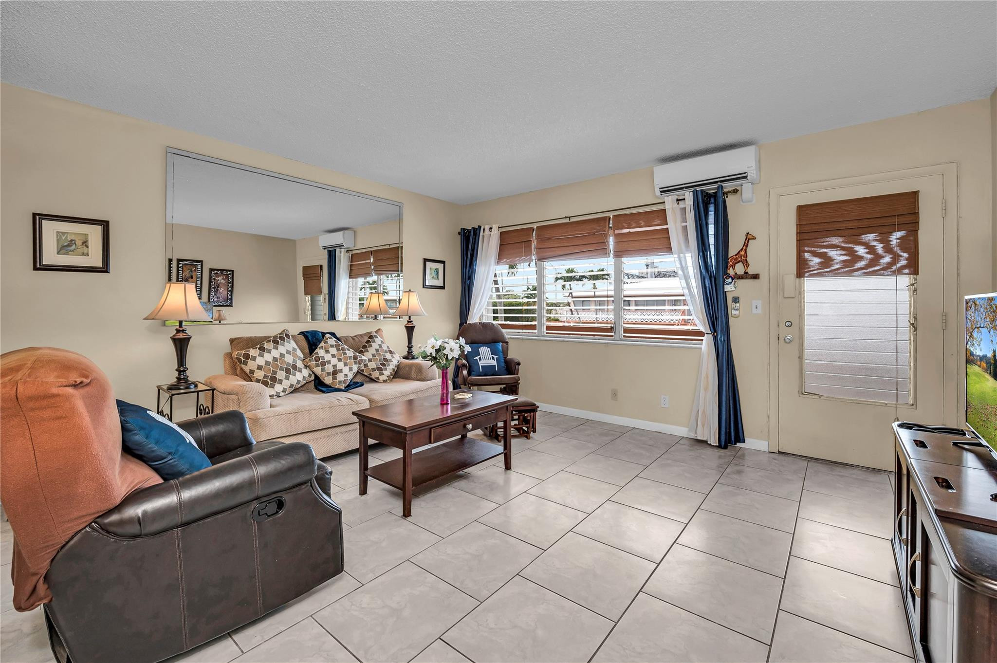 ROLEN LAKE - Residential