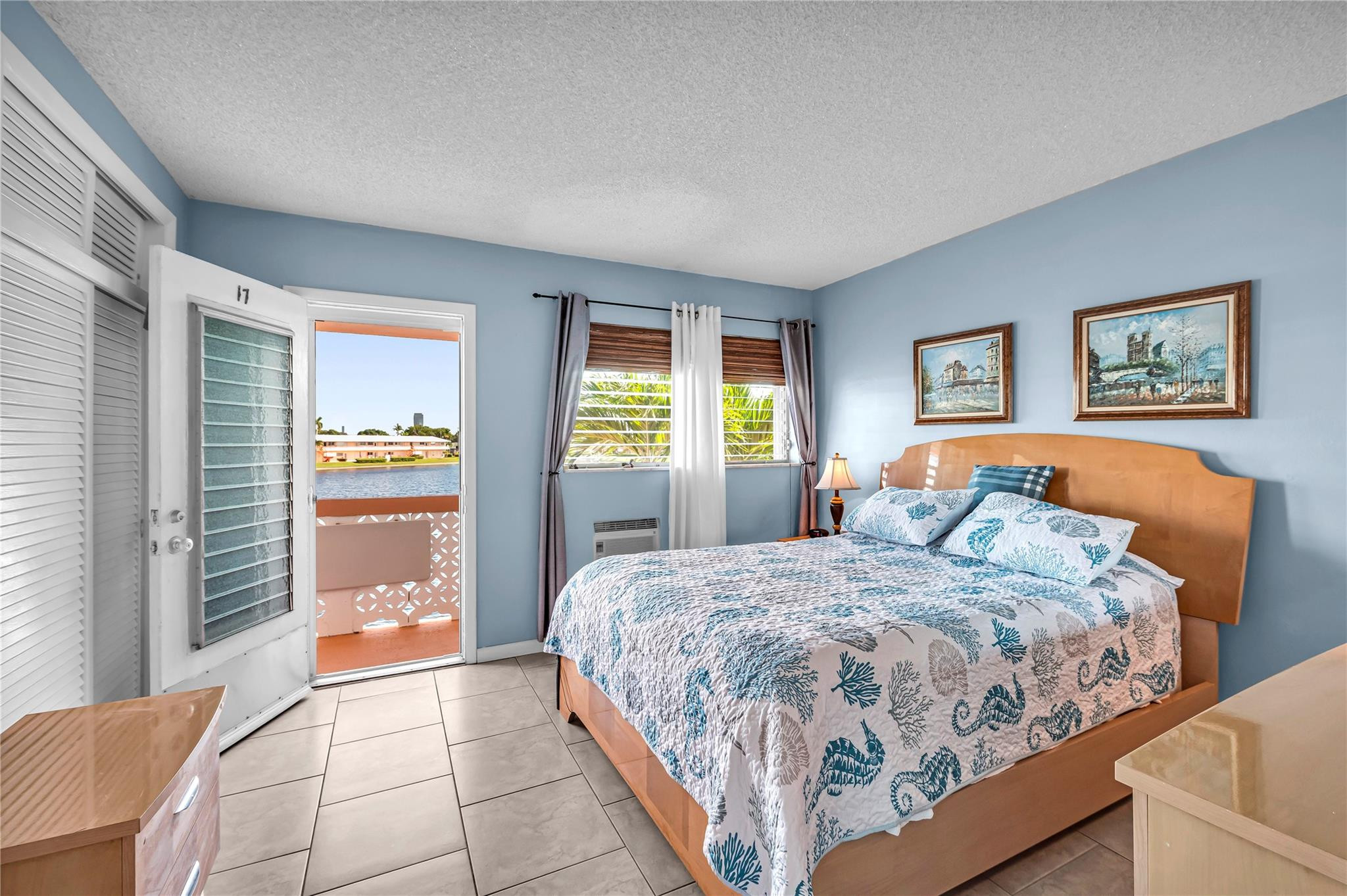 ROLEN LAKE - Residential