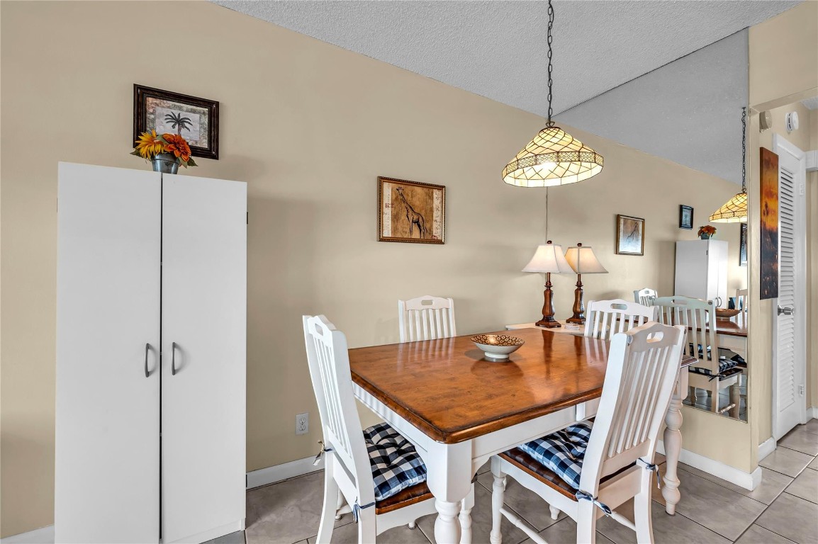 ROLEN LAKE - Residential