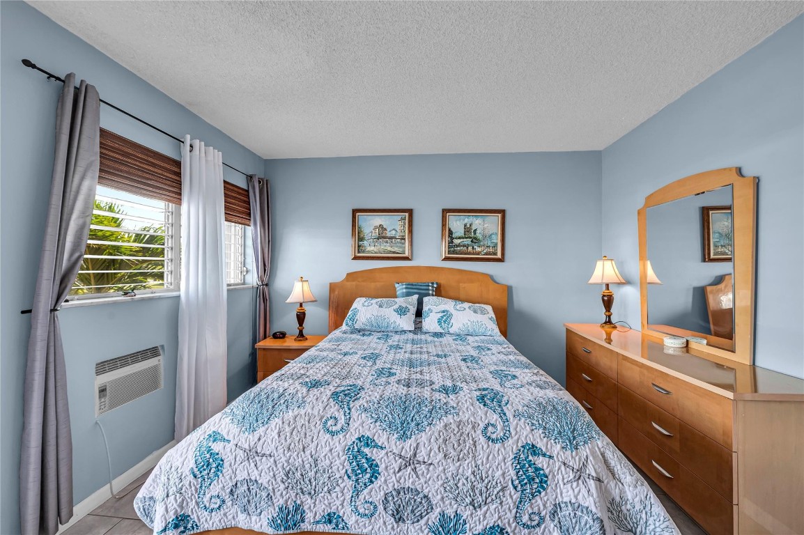 ROLEN LAKE - Residential