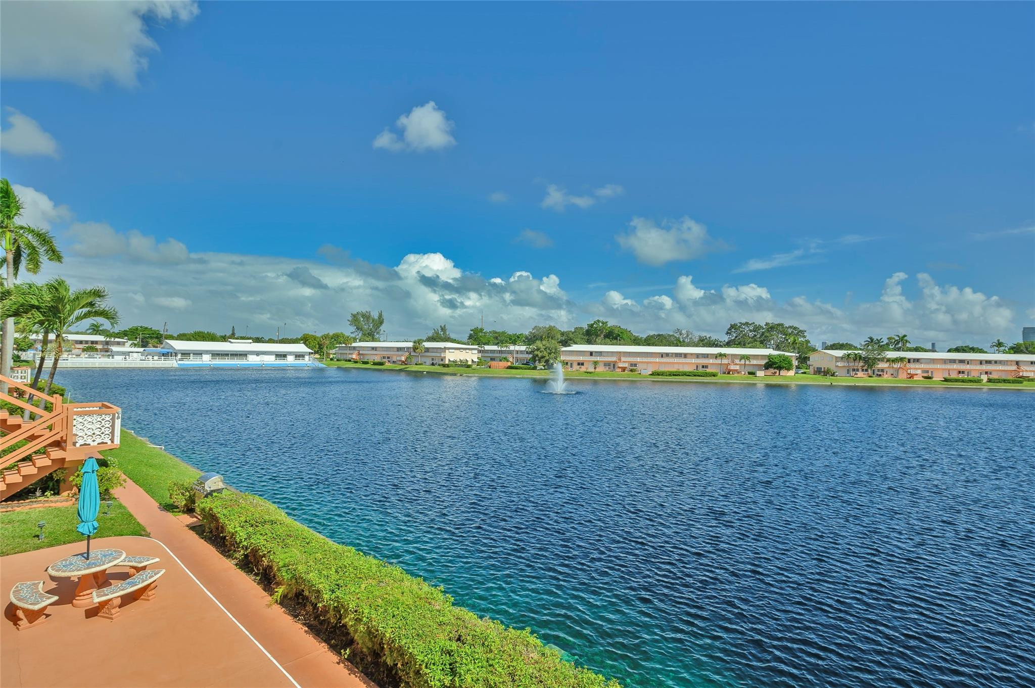 ROLEN LAKE - Residential