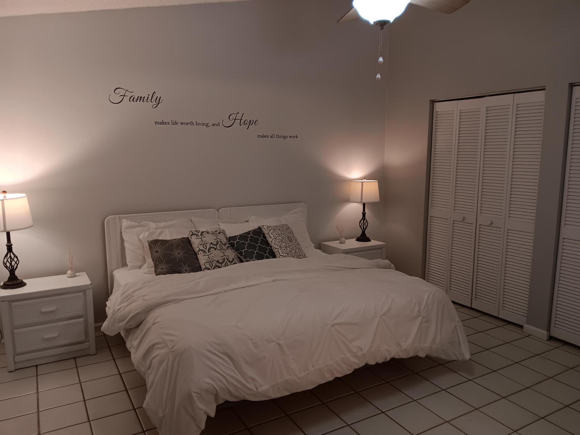 Properties 1507 HAWTHORNE Place