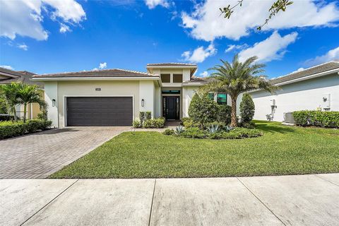 A home in Loxahatchee