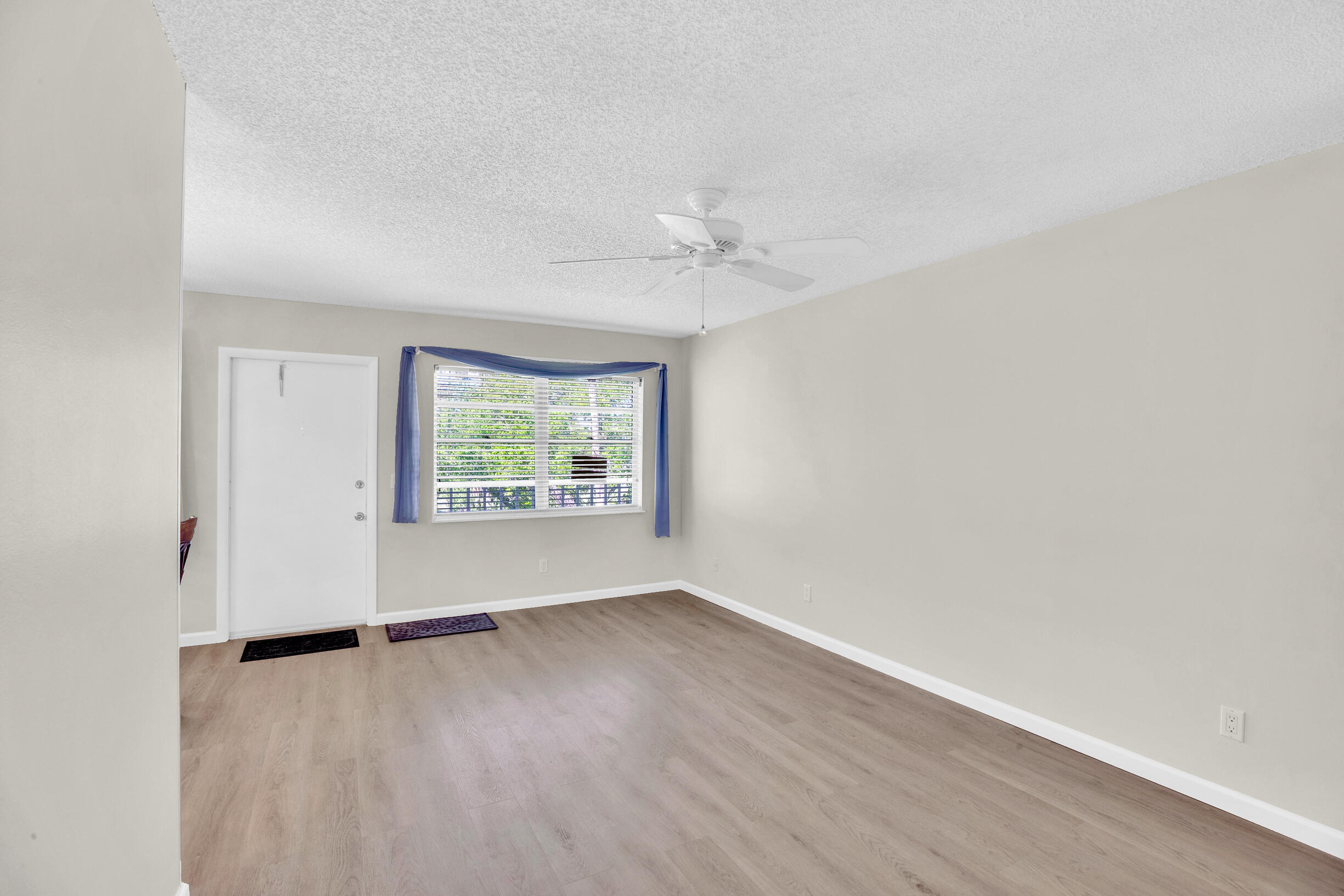 VISTA GARDENS F/K/A VISTA ROYALE GARDENS - Residential