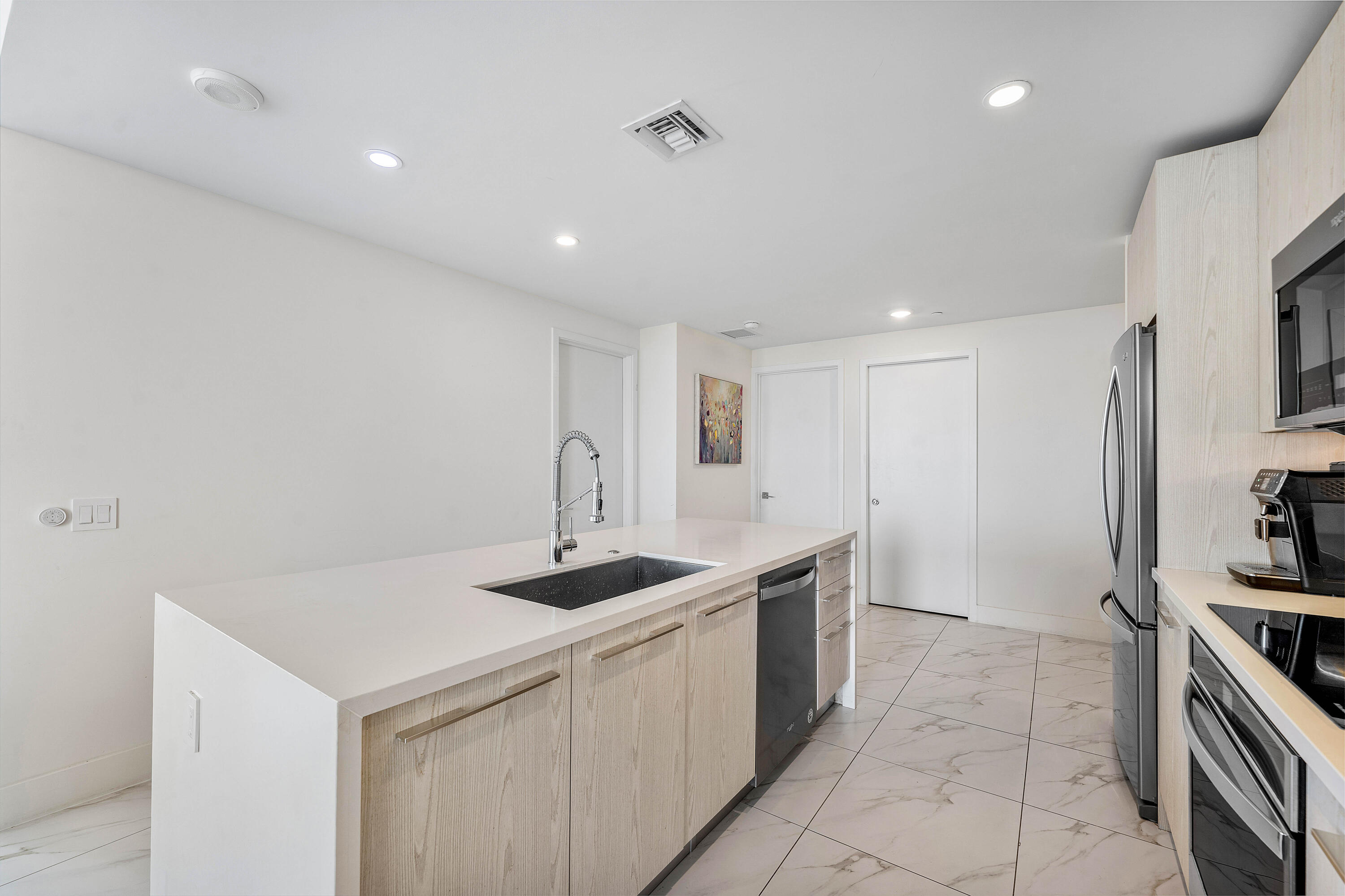 METROPICA NORTH TOWER ONE - Residential