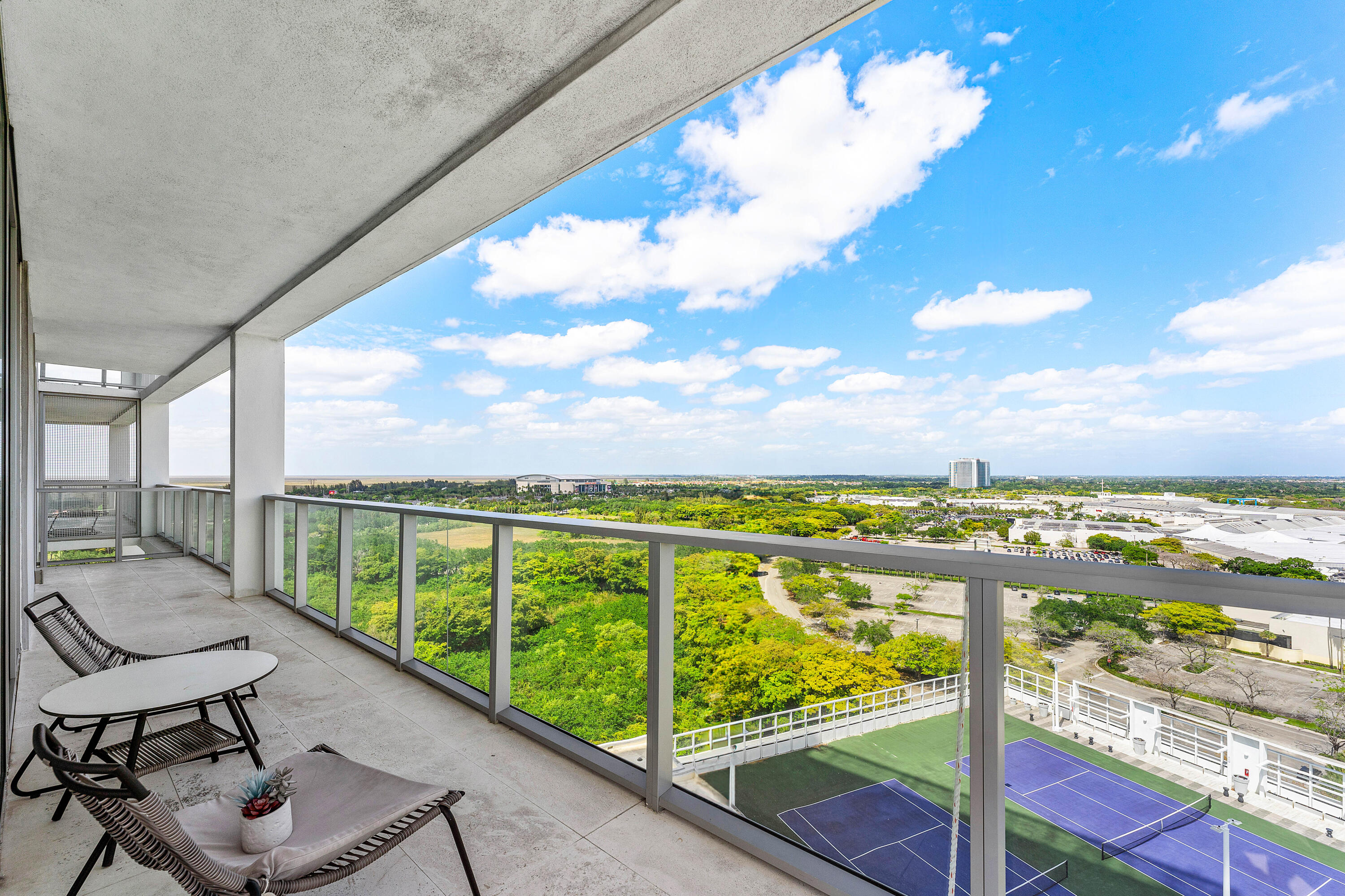 METROPICA NORTH TOWER ONE - Residential