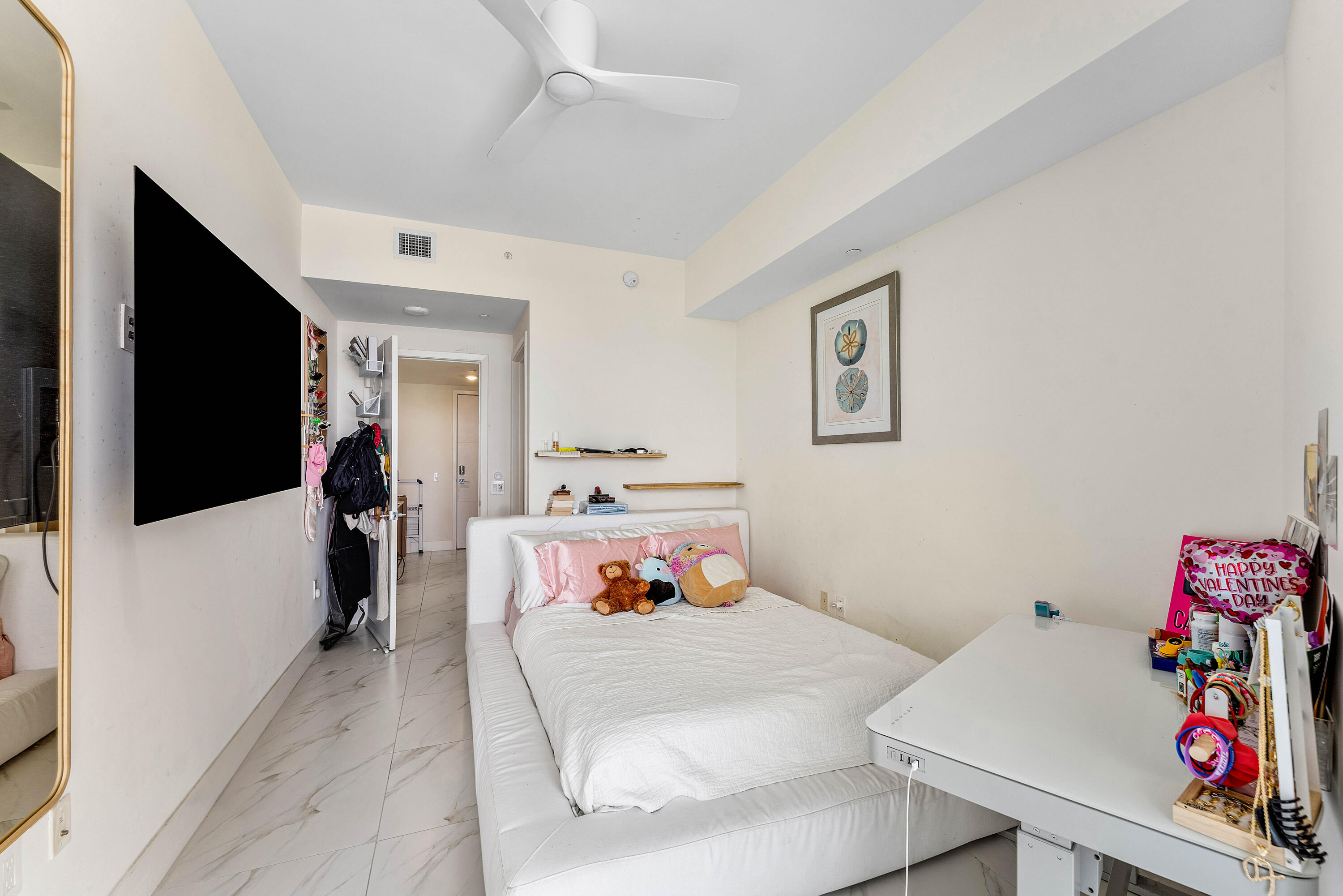 METROPICA NORTH TOWER ONE - Residential