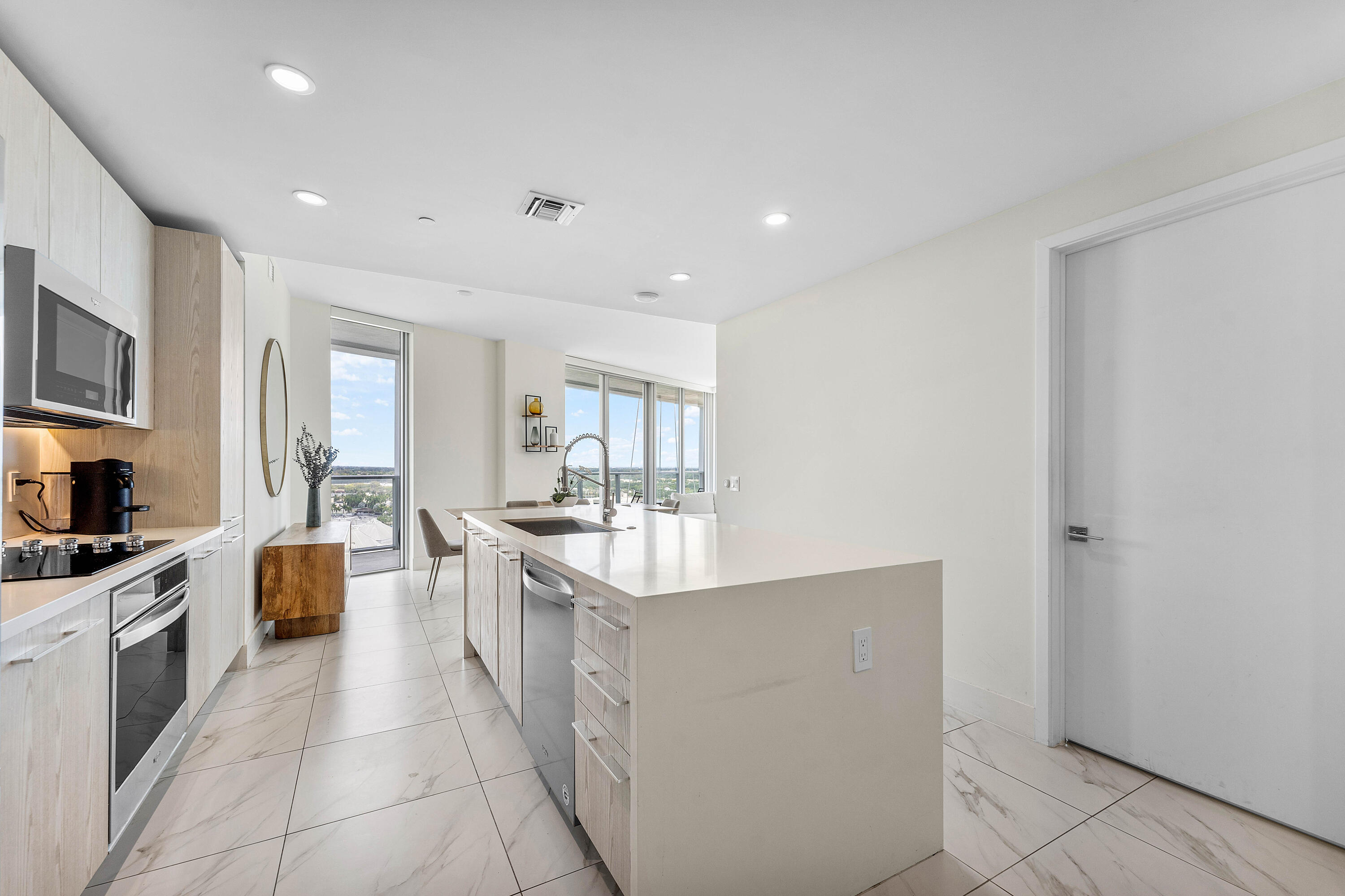 2000 Metropica Way 1509