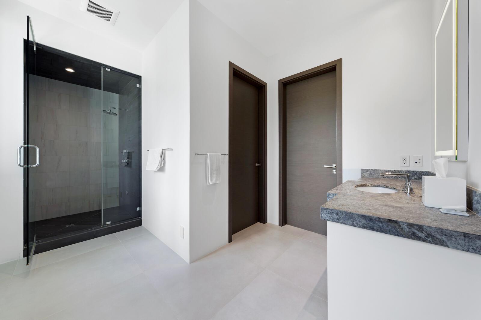 ROYAL PALM YACHT & COUNTR - Residential