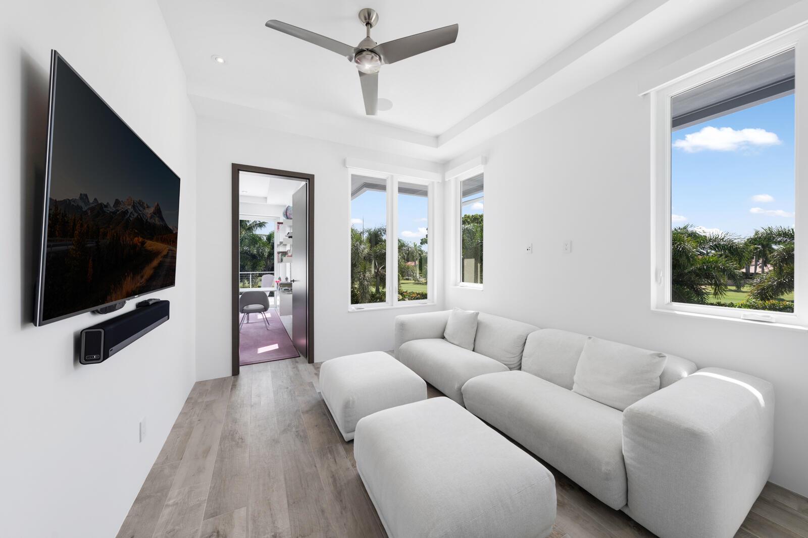 ROYAL PALM YACHT & COUNTR - Residential