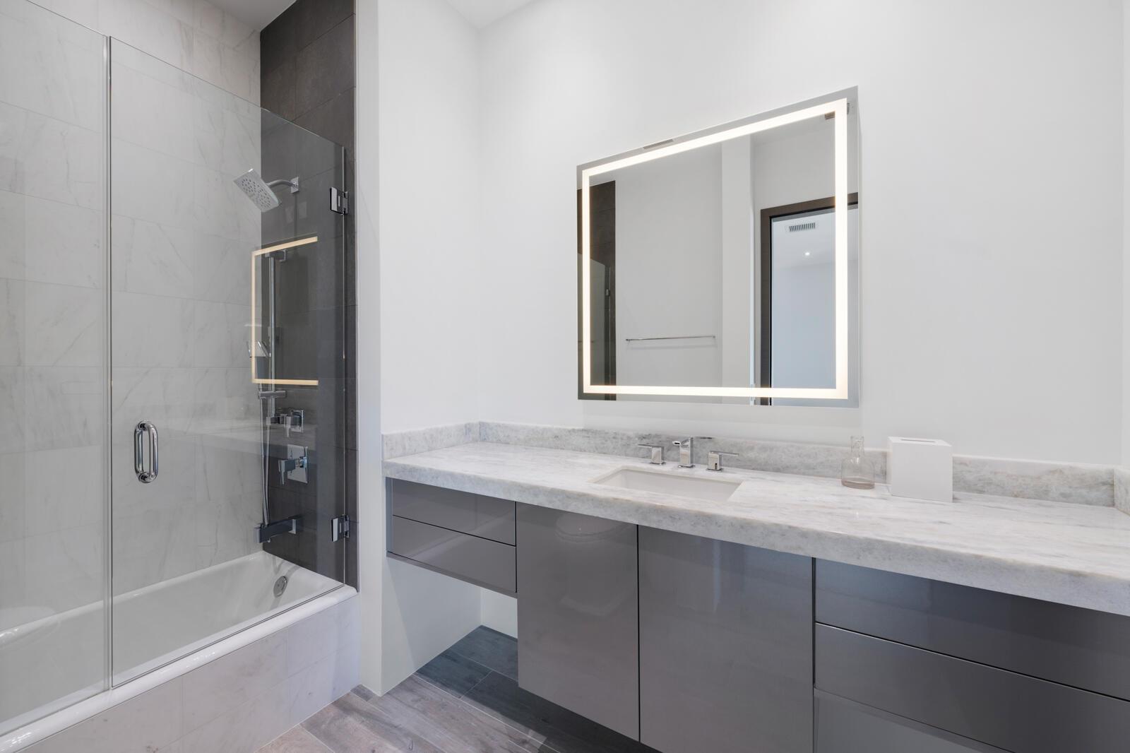 ROYAL PALM YACHT & COUNTR - Residential