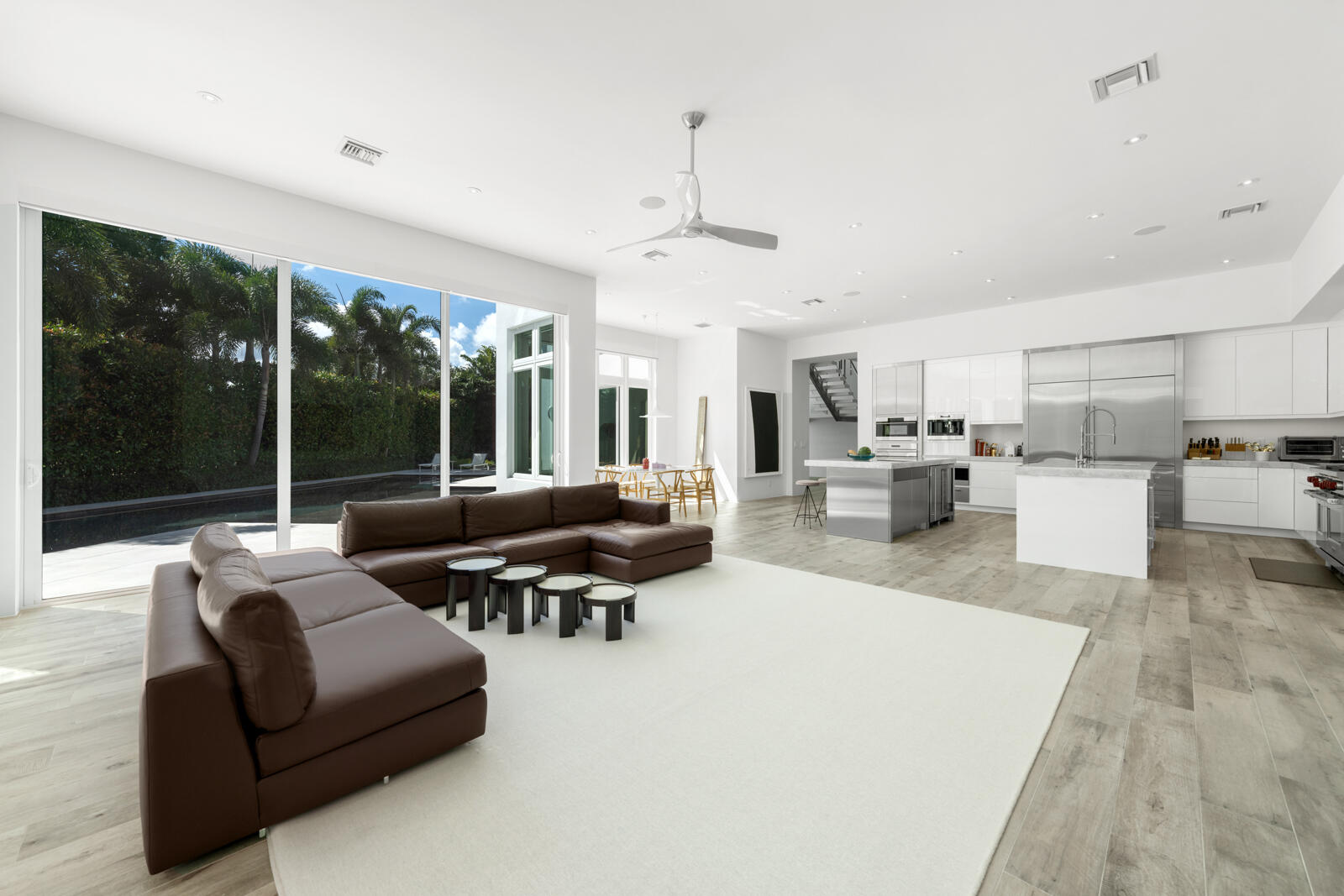 ROYAL PALM YACHT & COUNTRY CLUB - Residential