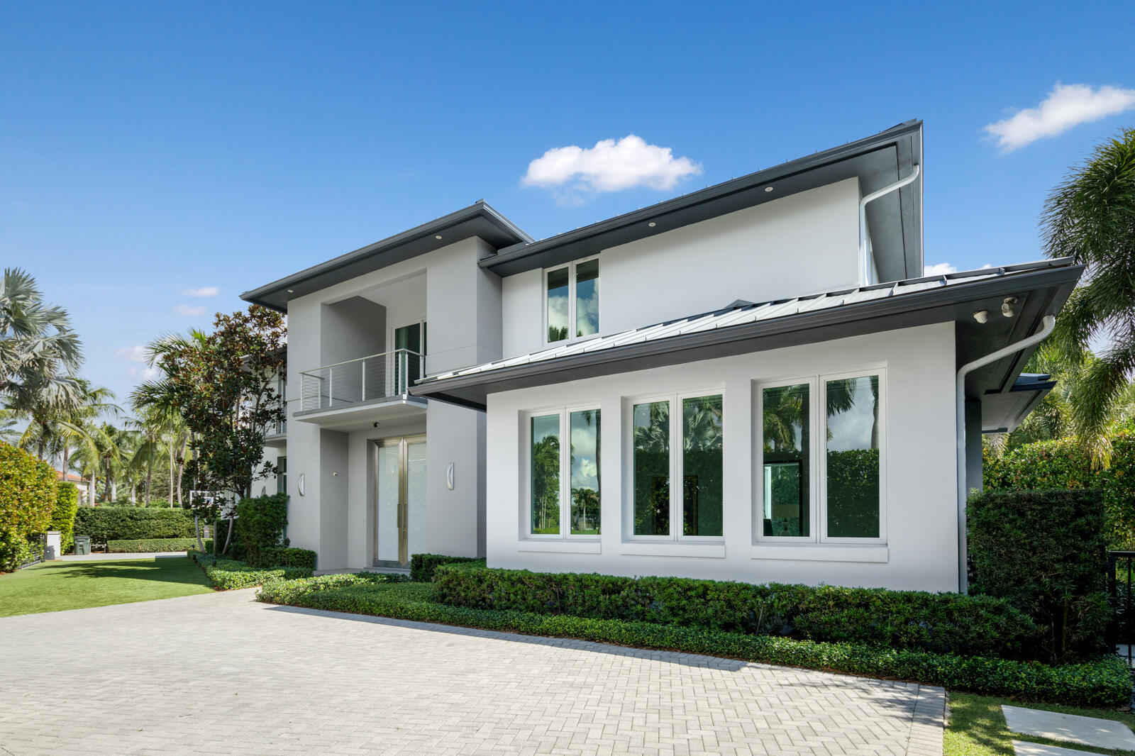 ROYAL PALM YACHT & COUNTRY CLUB - Residential