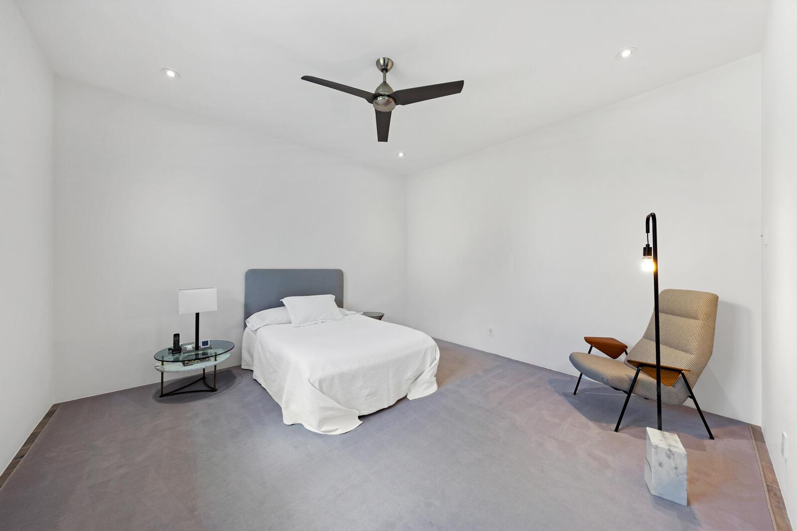 ROYAL PALM YACHT & COUNTR - Residential