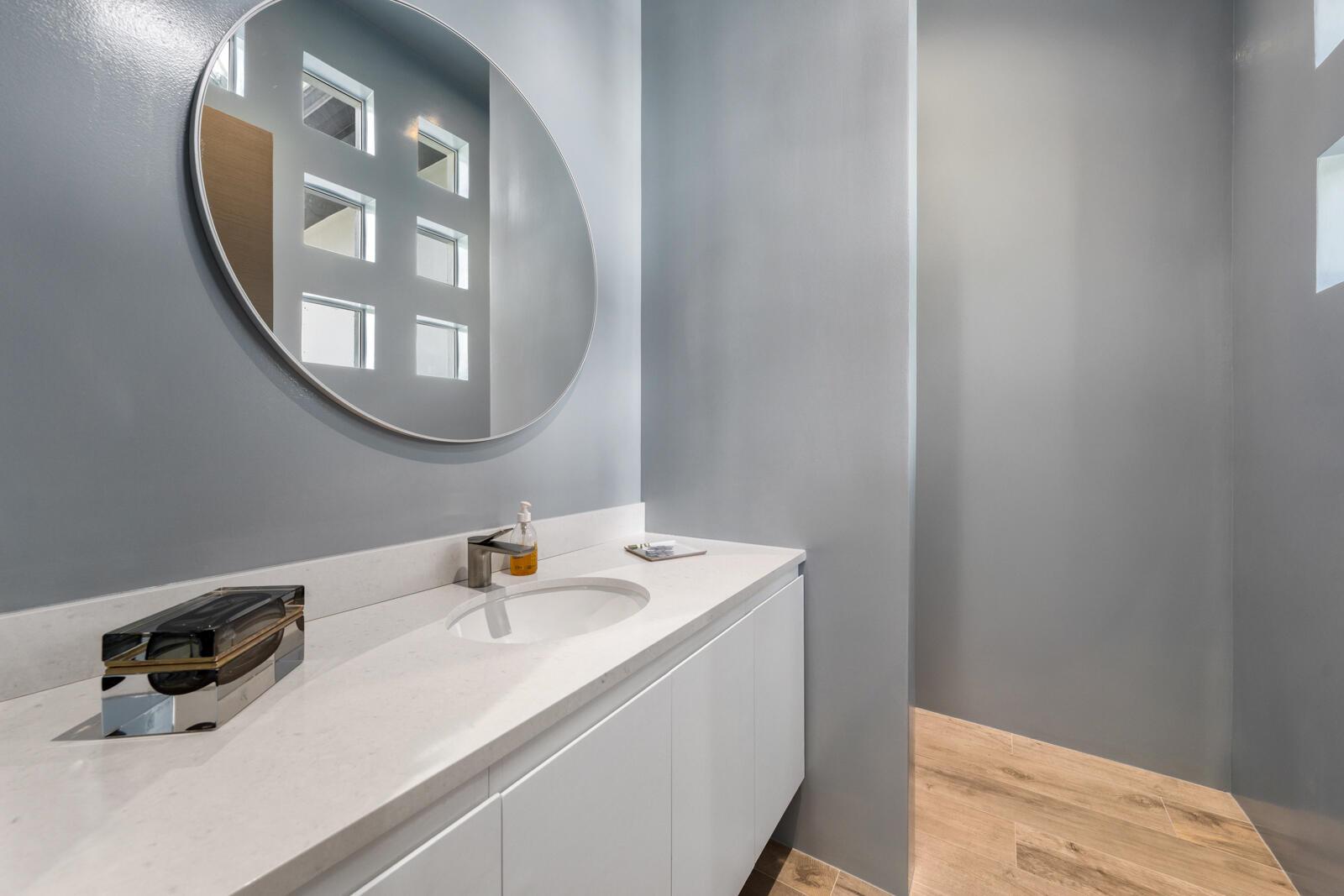 ROYAL PALM YACHT & COUNTR - Residential