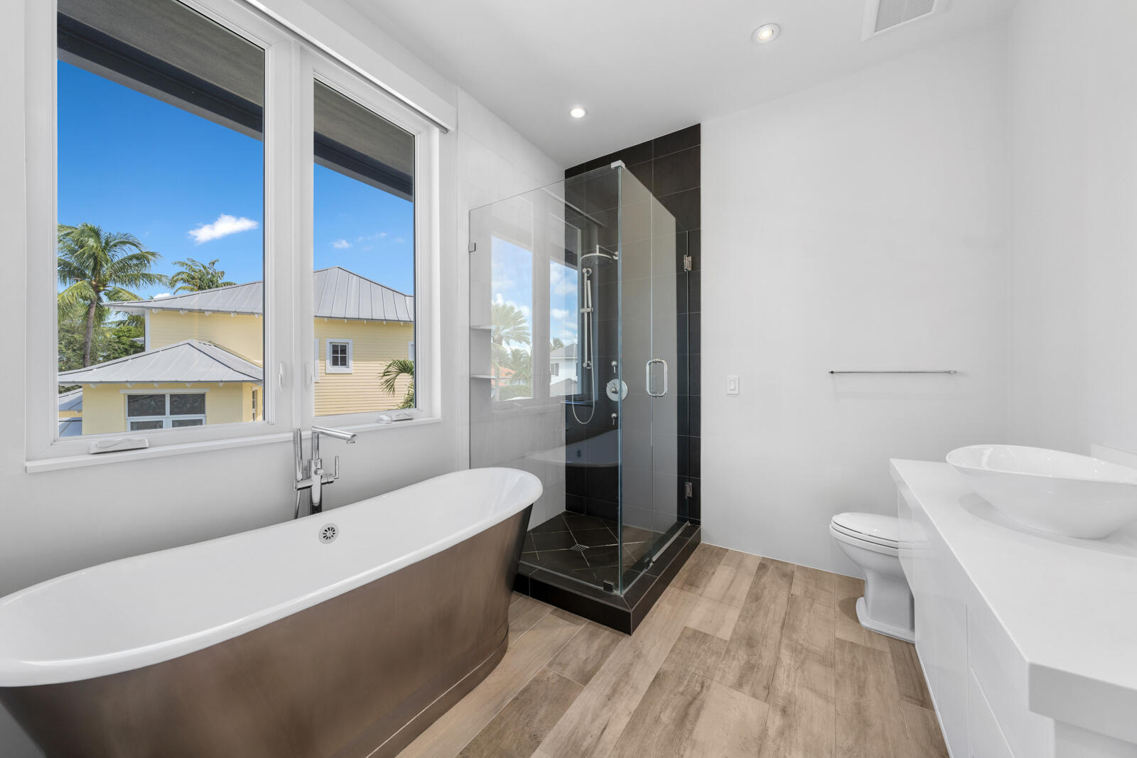 ROYAL PALM YACHT & COUNTRY CLUB - Residential