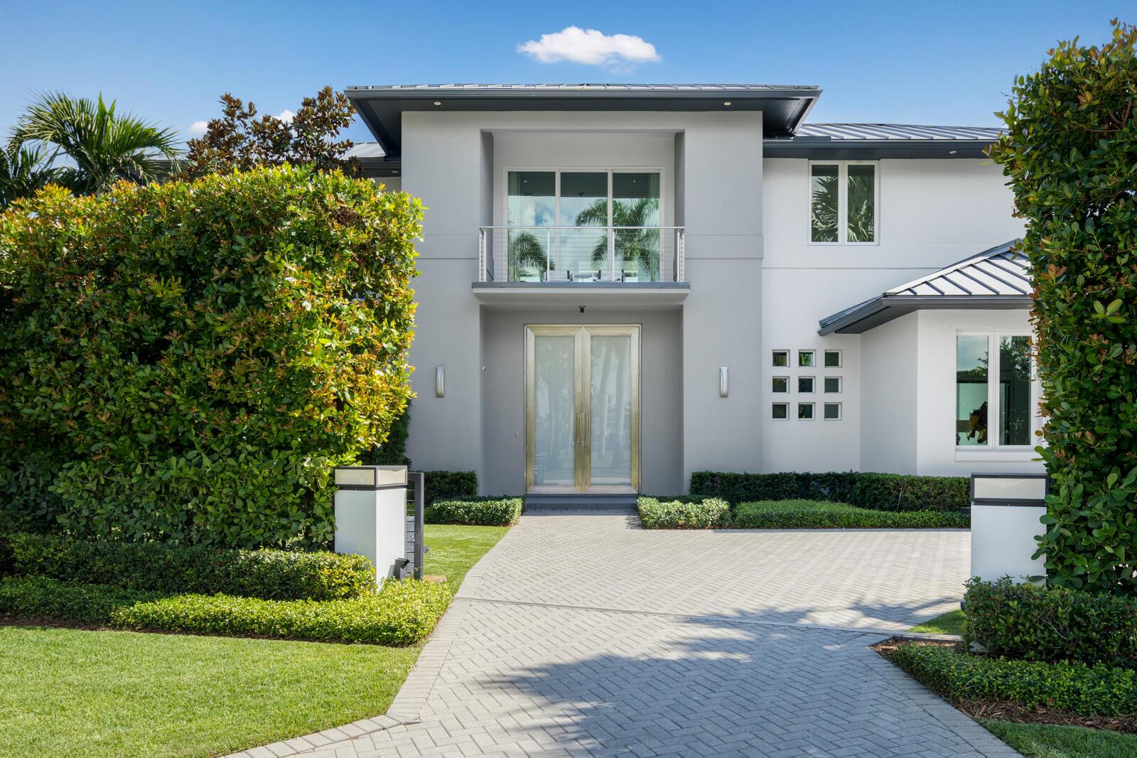 ROYAL PALM YACHT & COUNTR - Residential