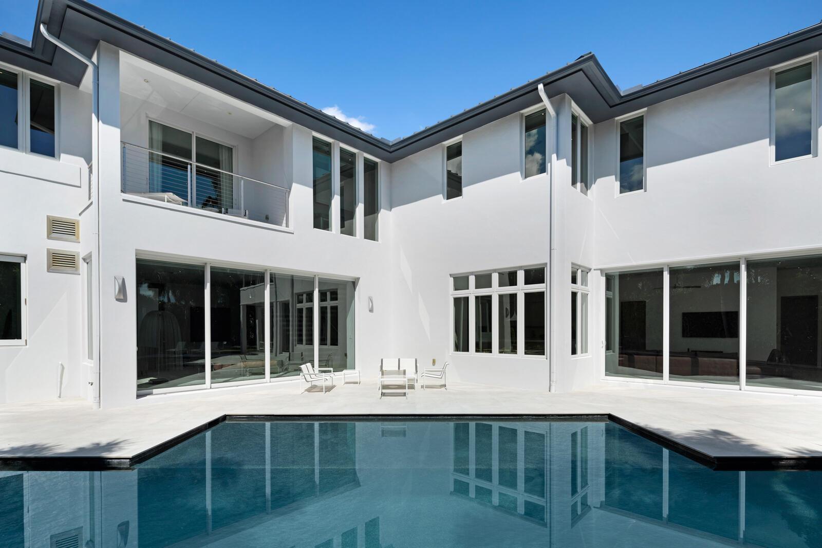 ROYAL PALM YACHT & COUNTR - Residential