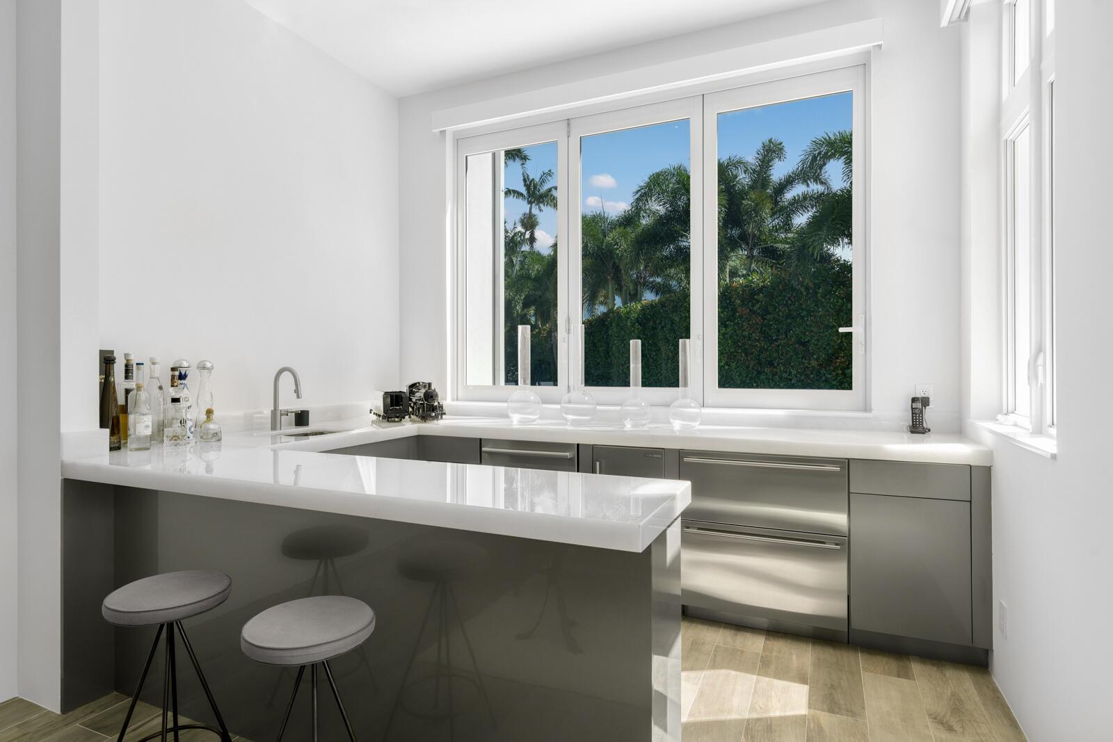 ROYAL PALM YACHT & COUNTR - Residential