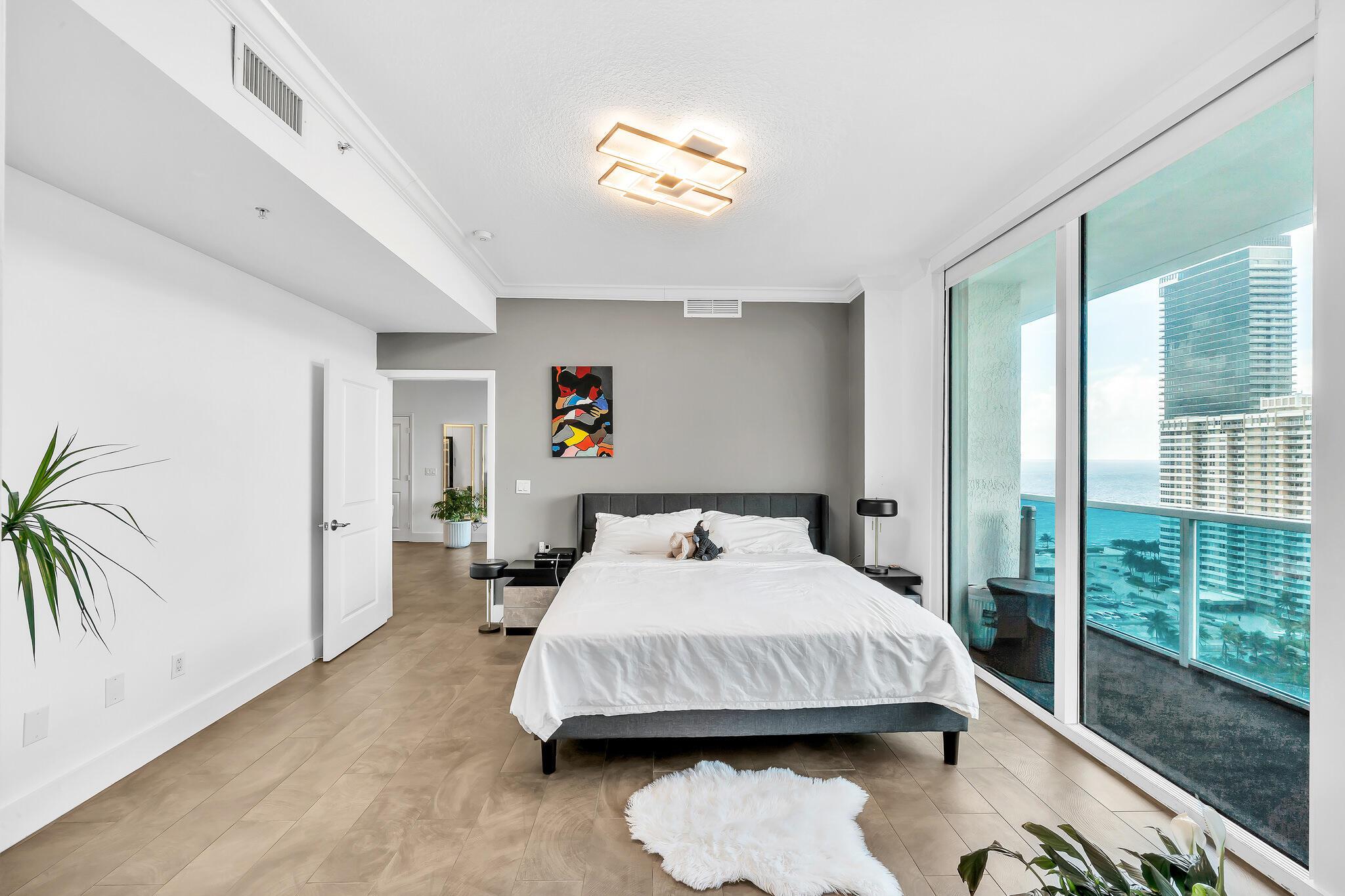 OCEAN MARINE YACHT CLUB C - Residential