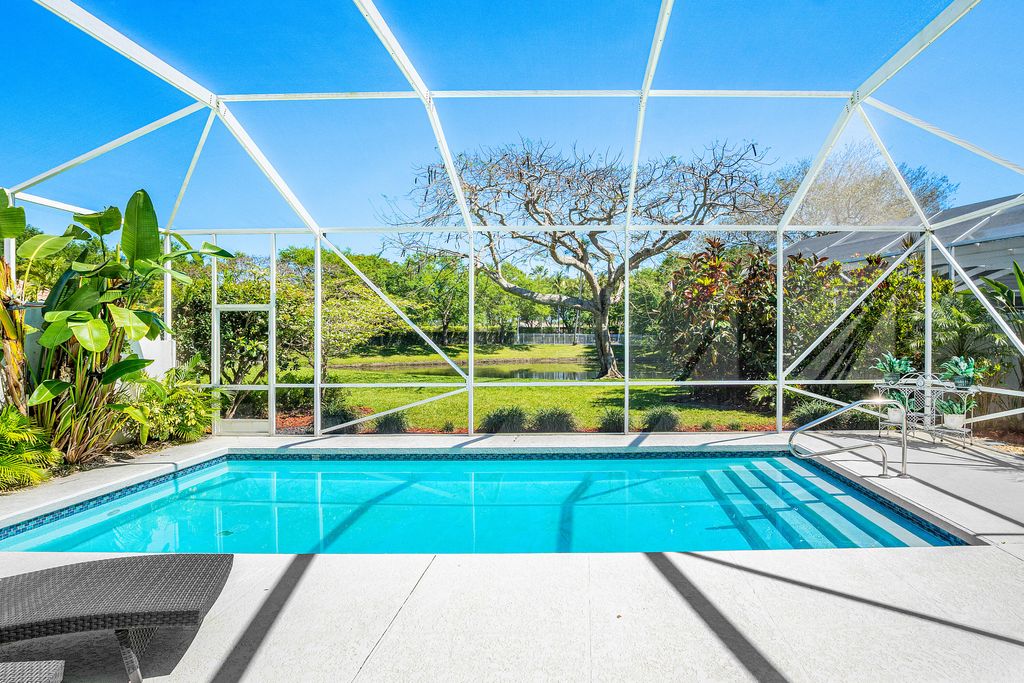 Photo of 4983 Garden Drive, Delray Beach, FL 33445 (MLS # B26027507)