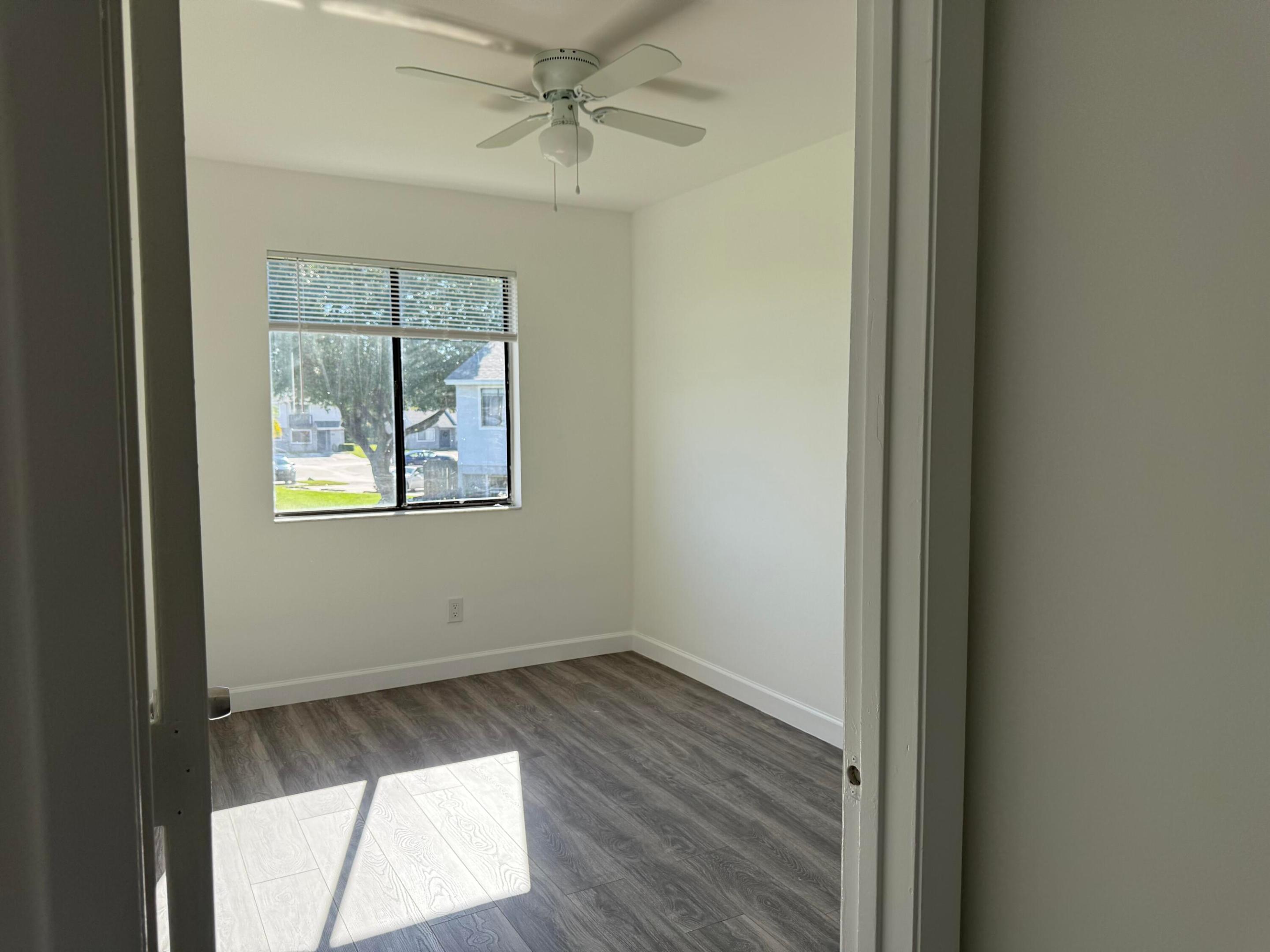 CANALAKE - Residential Lease