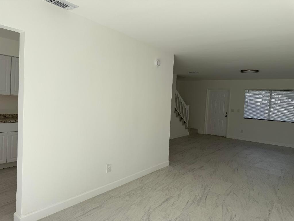 CANALAKE - Residential Lease