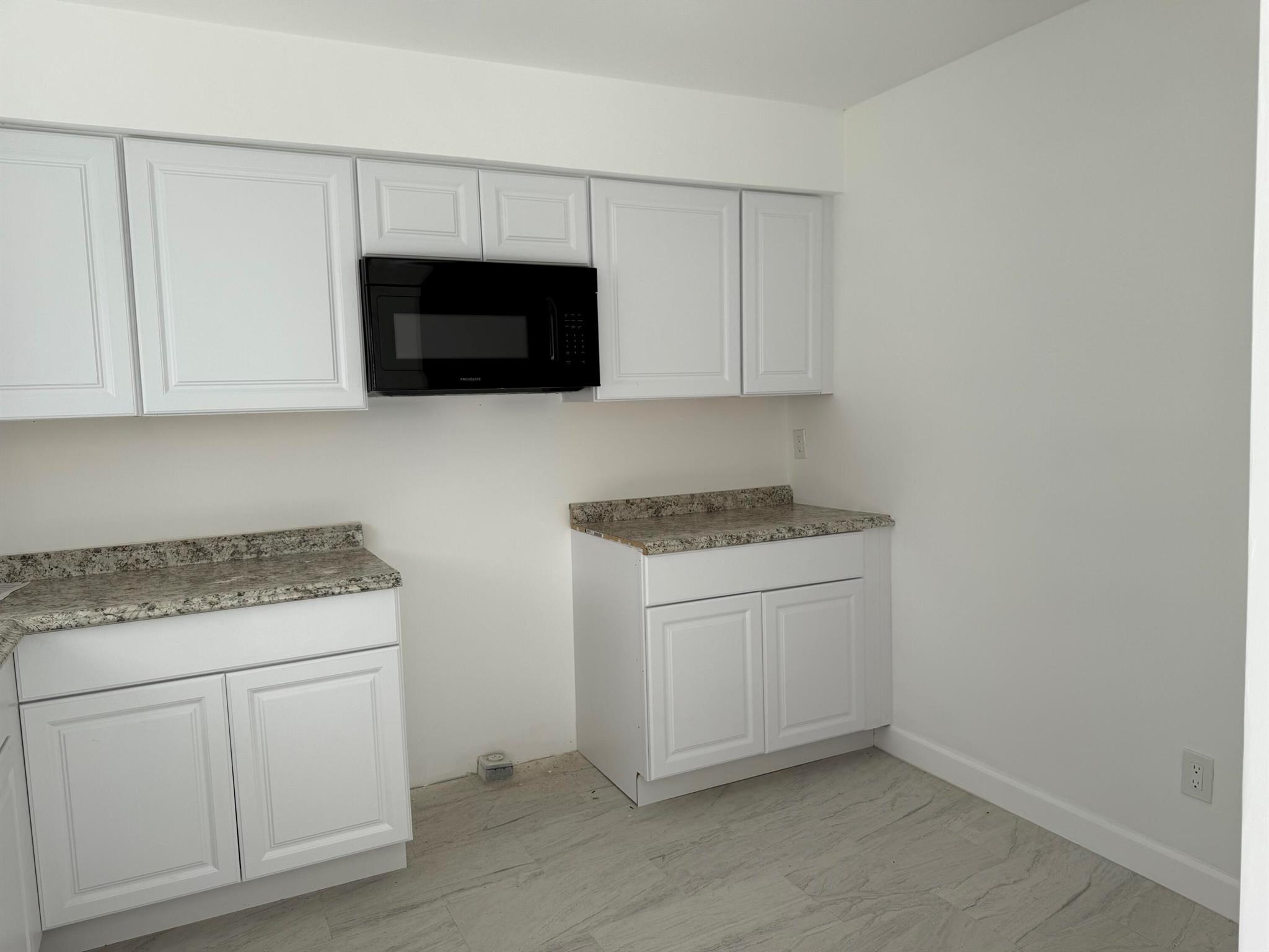 CANALAKE - Residential Lease