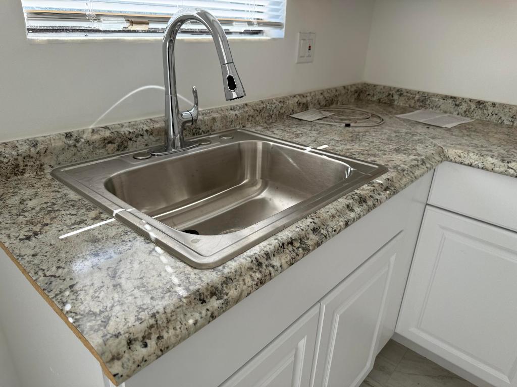 CANALAKE - Residential Lease