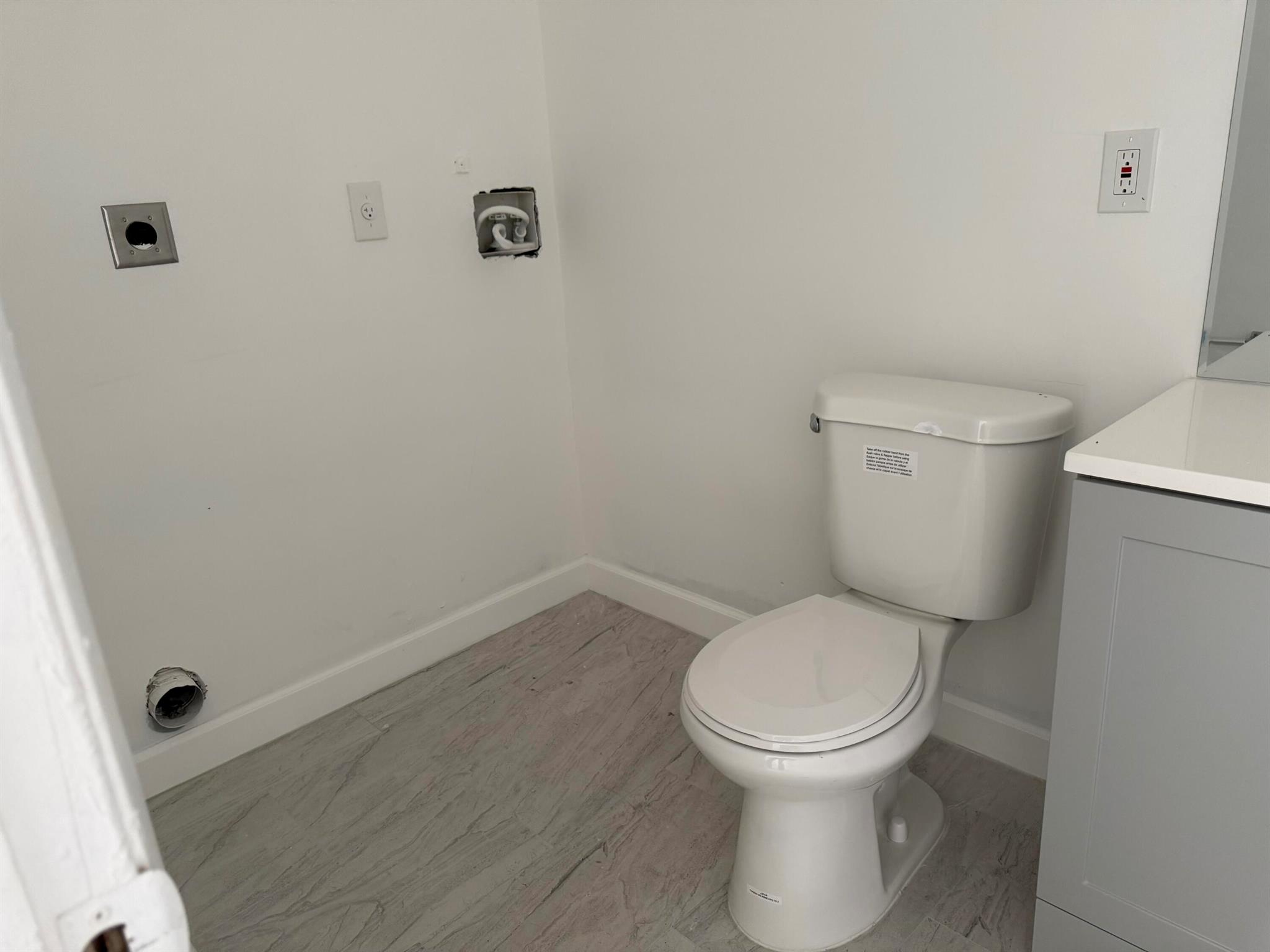 CANALAKE - Residential Lease