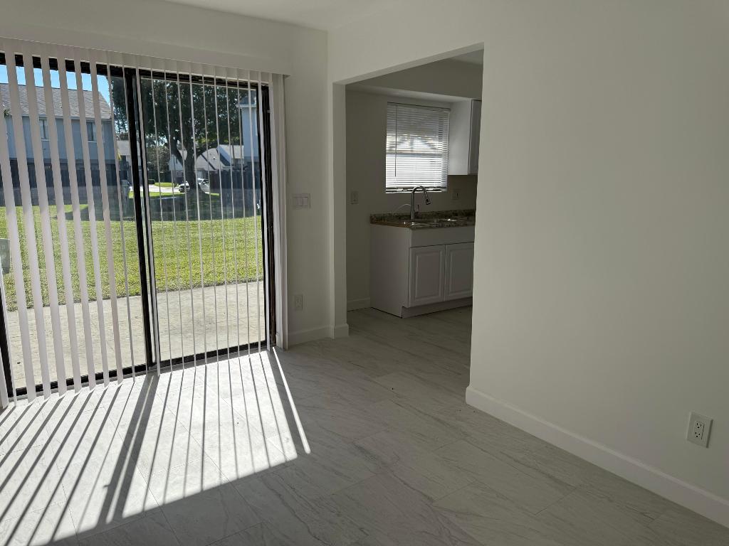 CANALAKE - Residential Lease