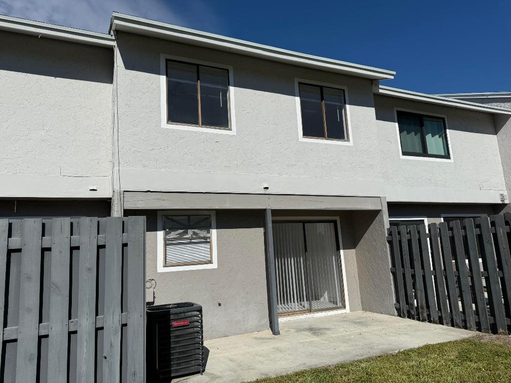 CANALAKE - Residential Lease