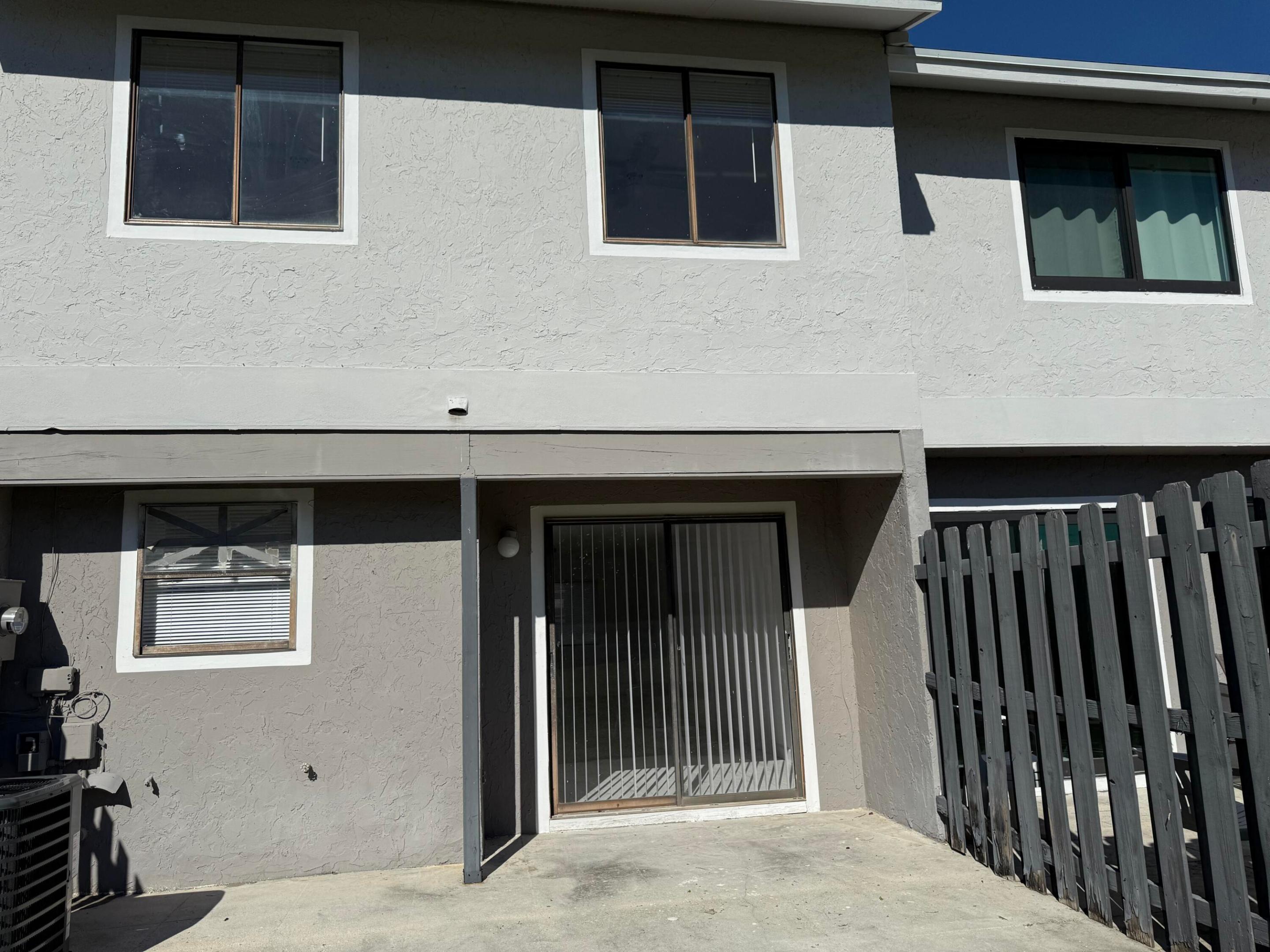 CANALAKE - Residential Lease