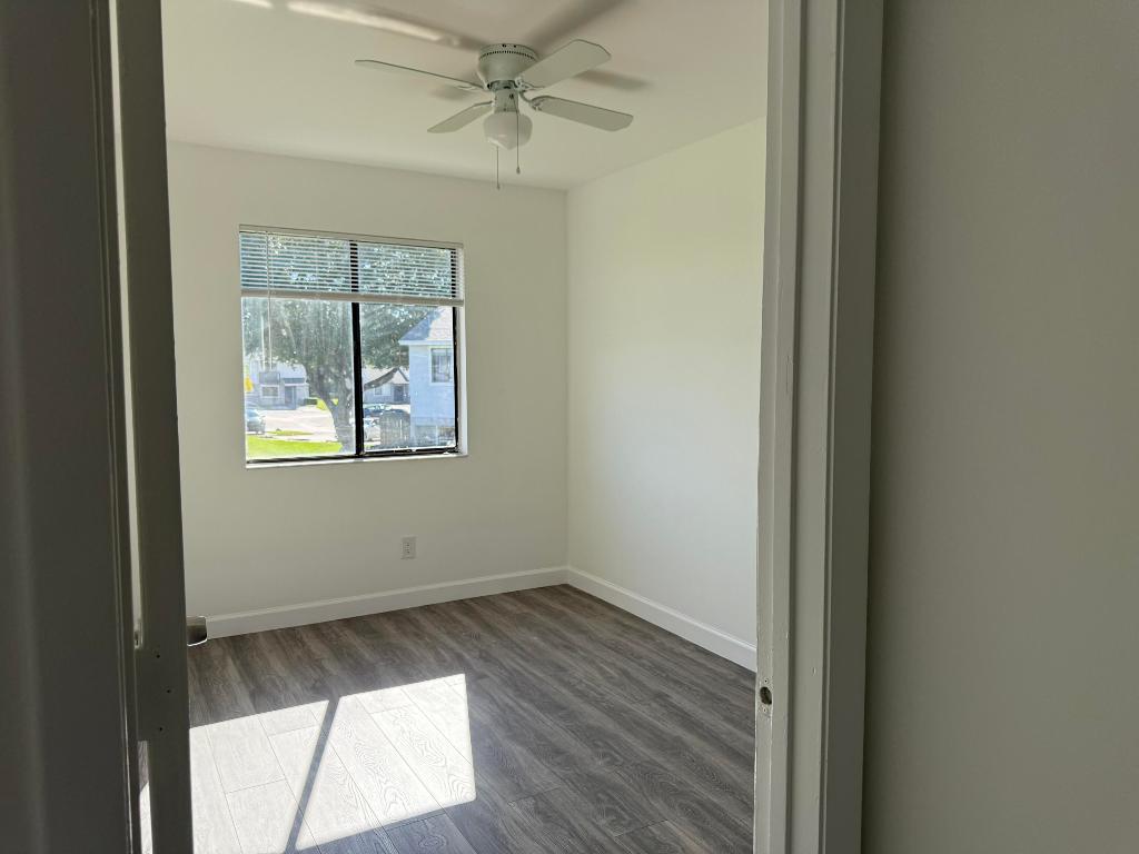 CANALAKE - Residential Lease