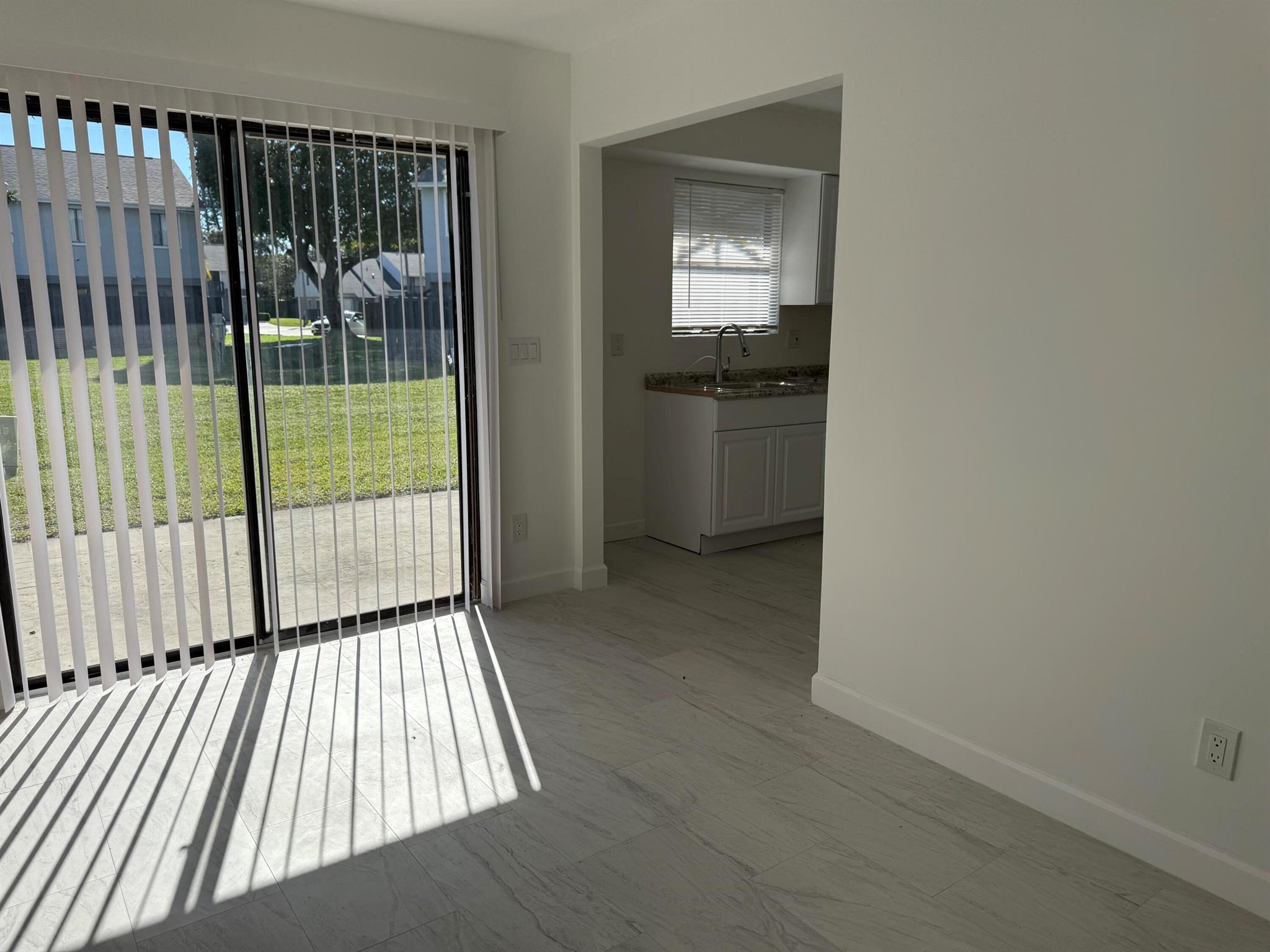 CANALAKE - Residential Lease