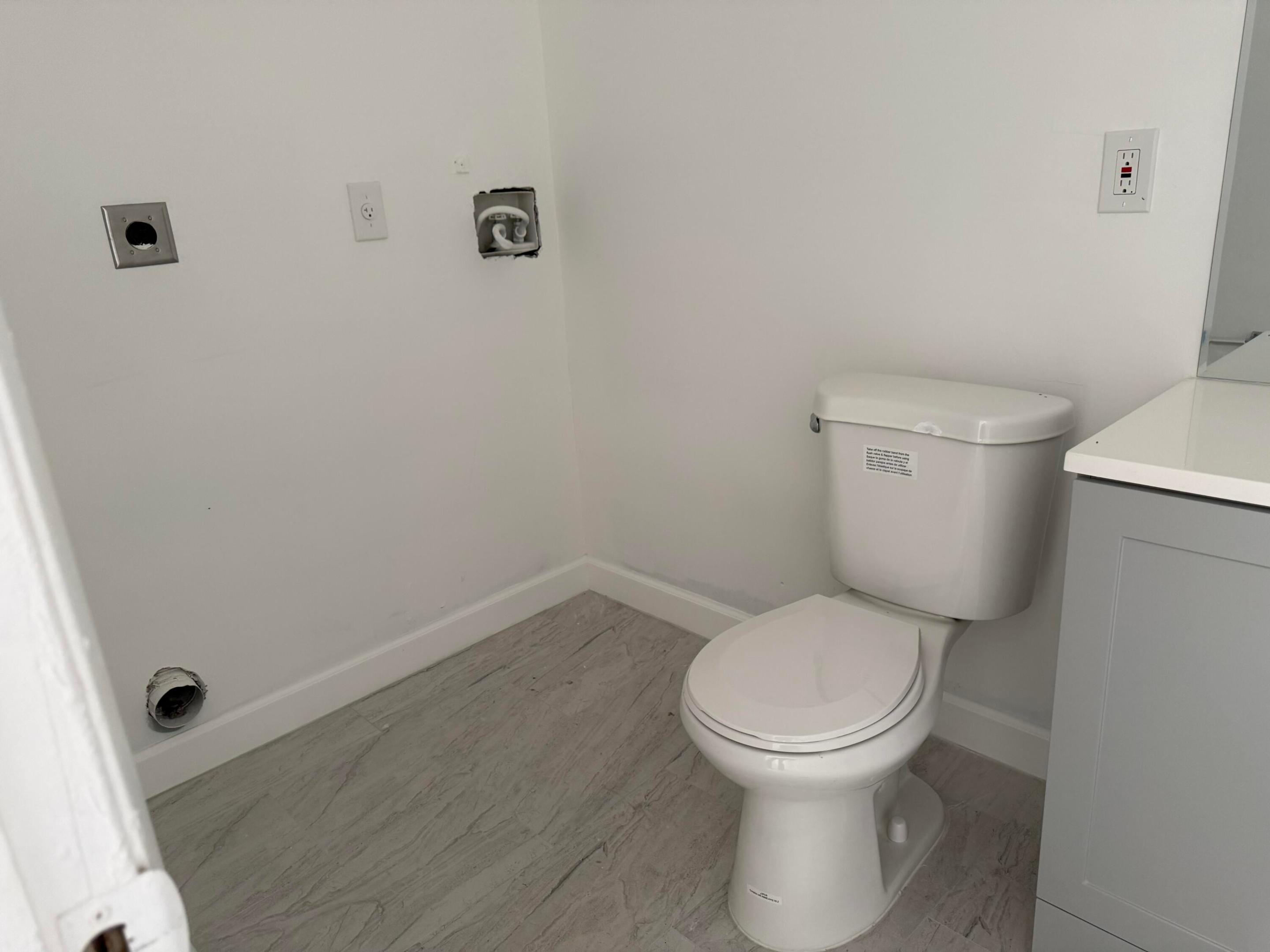 CANALAKE - Residential Lease