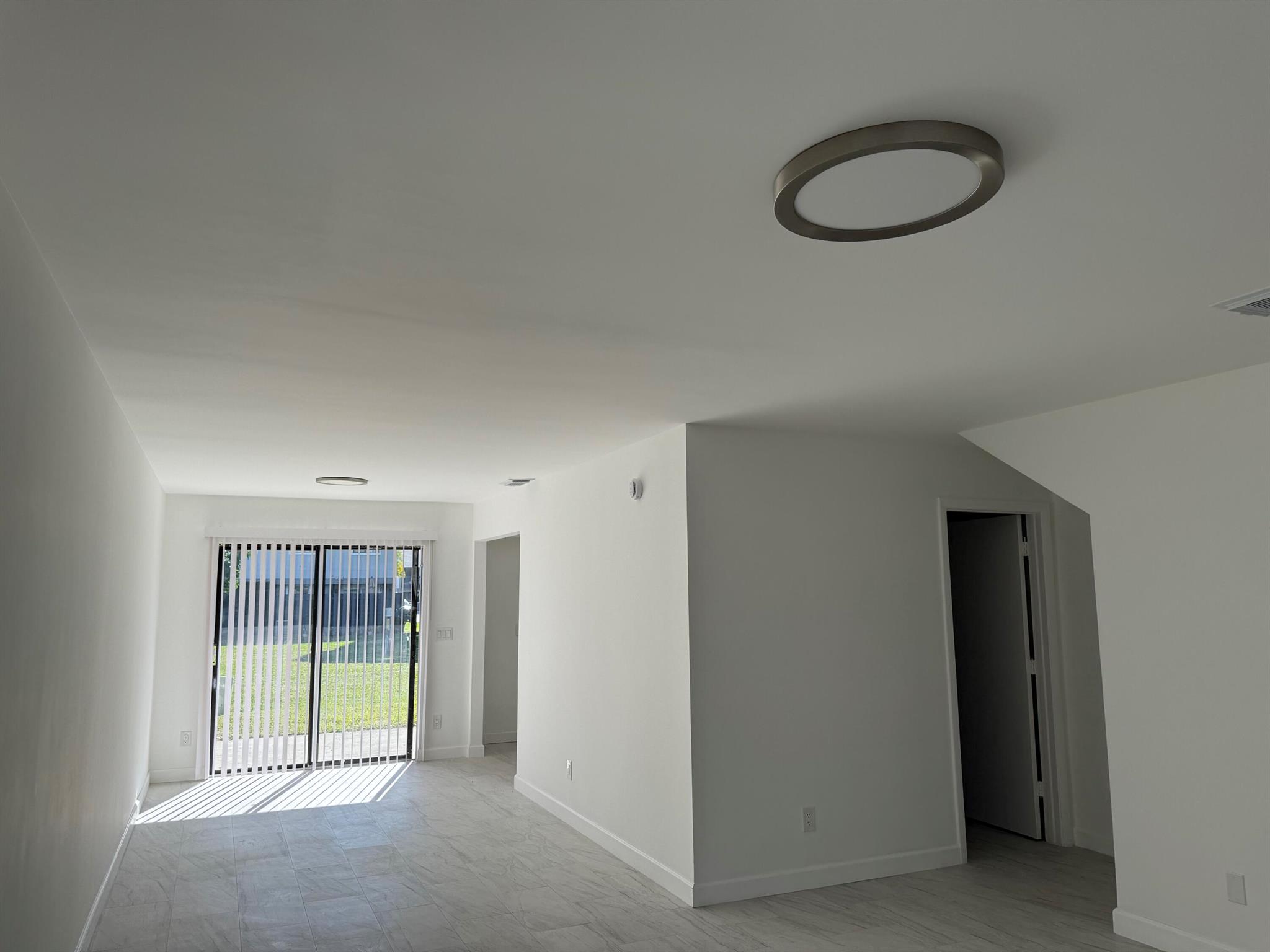 CANALAKE - Residential Lease