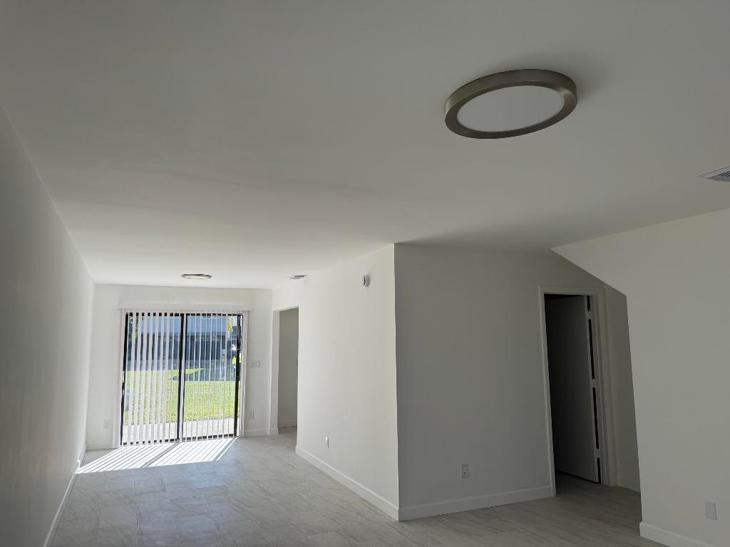 CANALAKE - Residential Lease